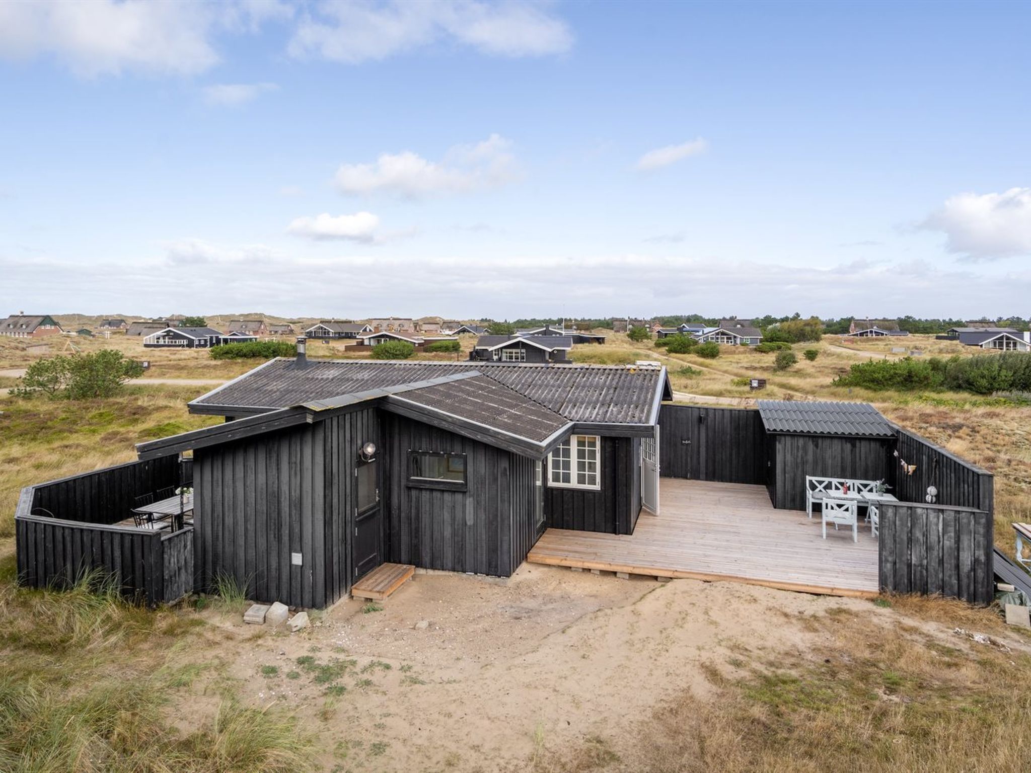 "Aleksi" - 500m from the sea - Buiten