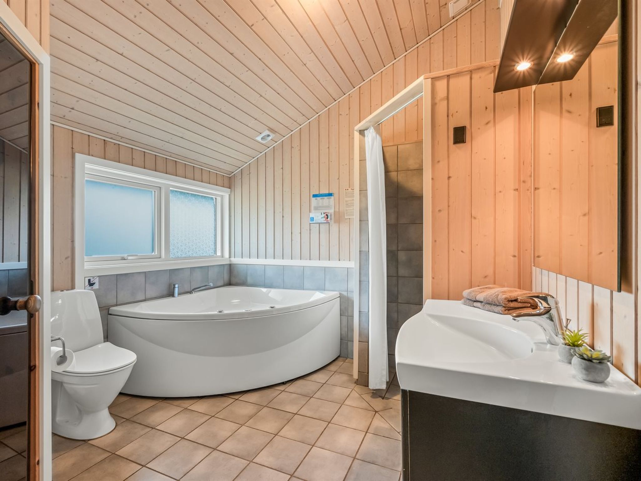 "Dagny" - 300m from the sea - Binnen
