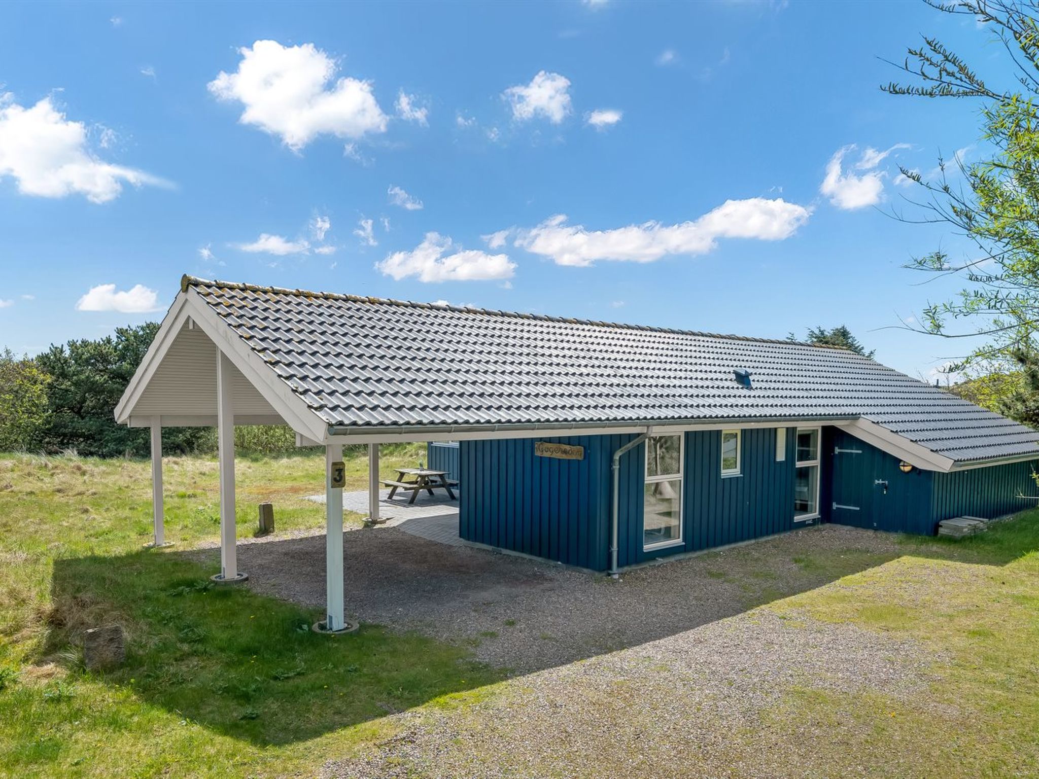 "Dagny" - 300m from the sea - Buiten
