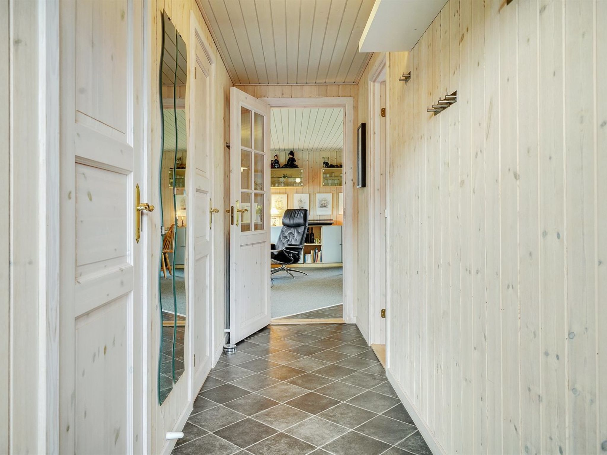 "Patrice" - 2km from the sea - Binnen
