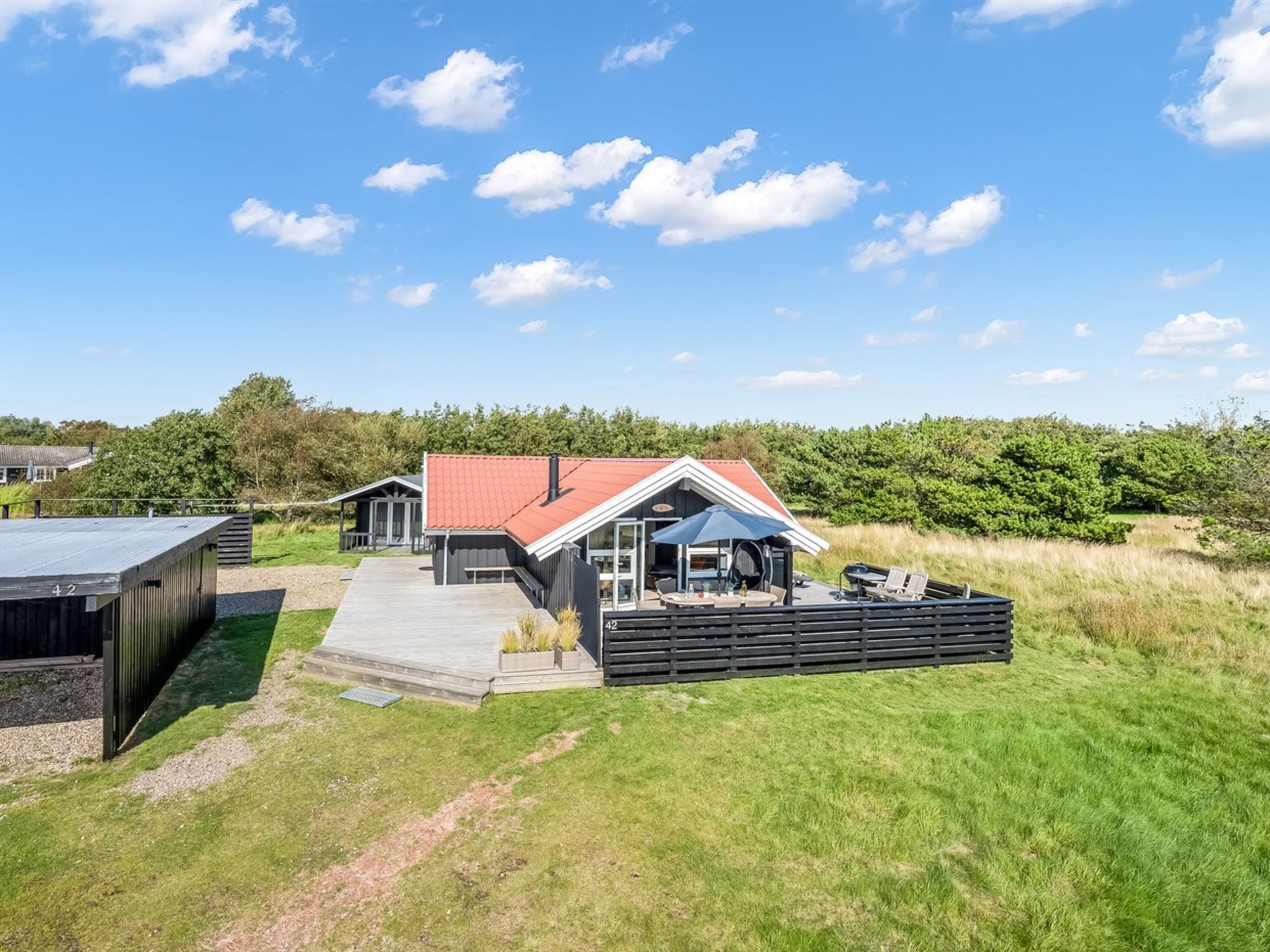 "Skyler" - 1km from the sea-Buiten