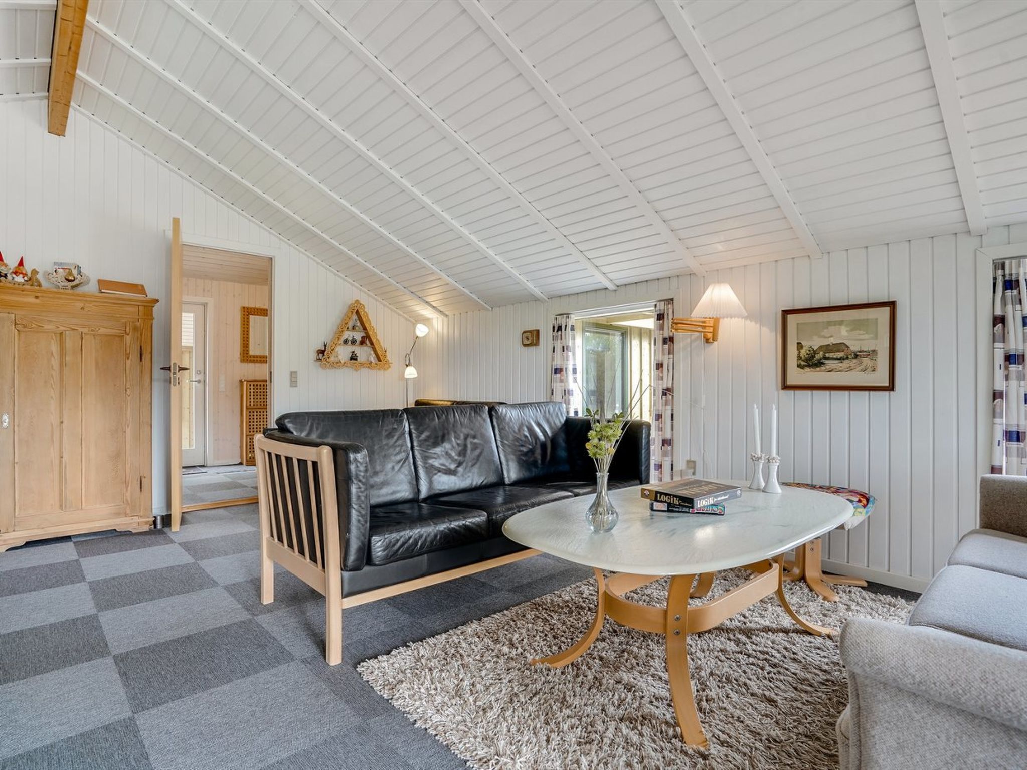 "Arona" - 1.5km from the sea - Binnen