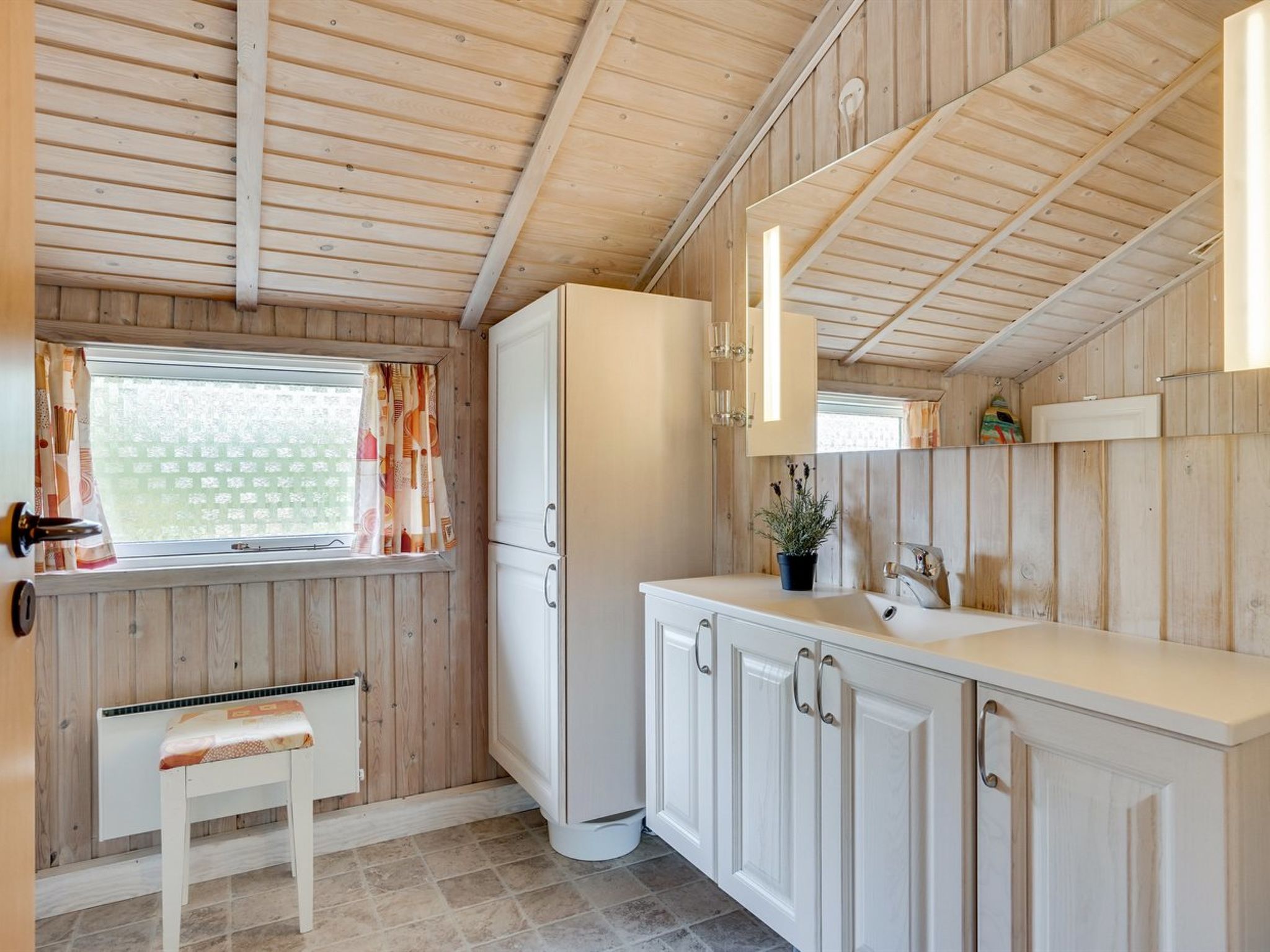 "Arona" - 1.5km from the sea - Binnen