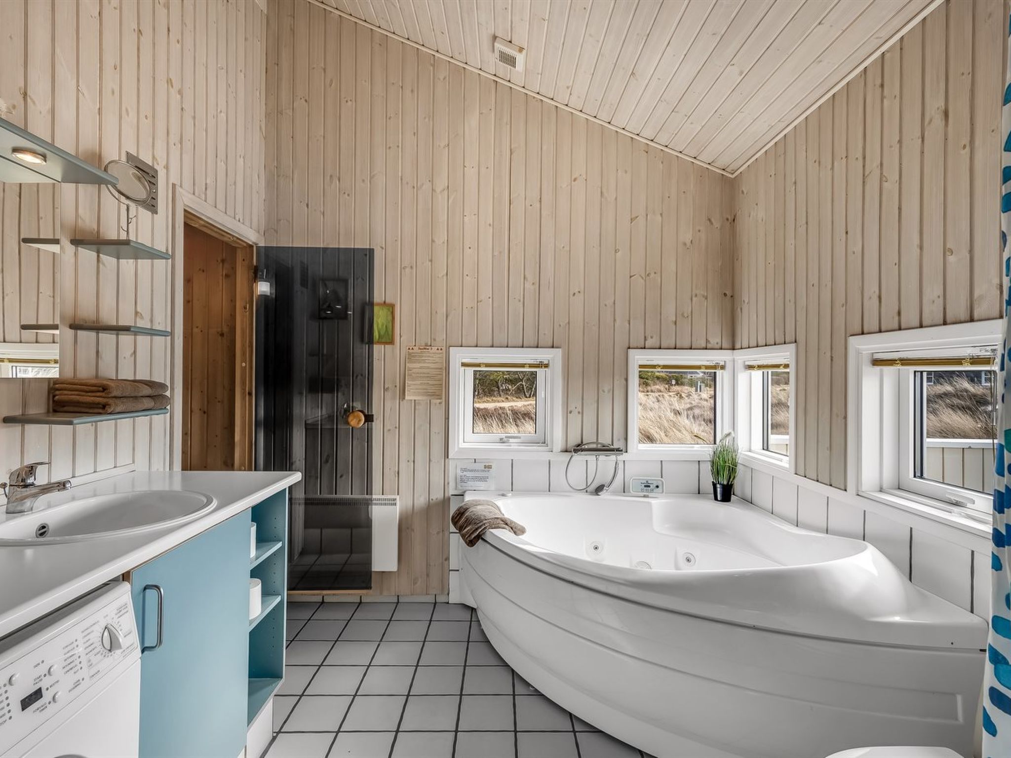 "Ferdine" - 1.5km from the sea-Binnen
