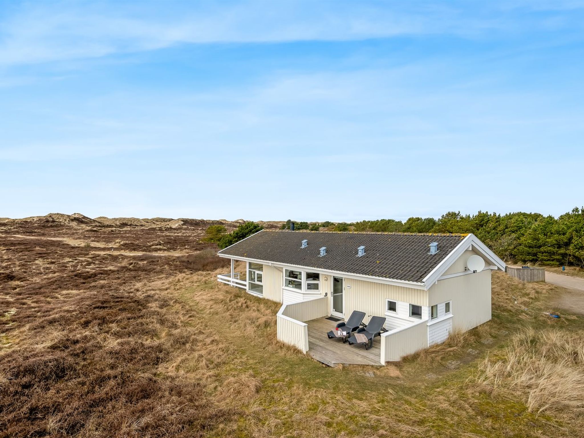 "Ferdine" - 1.5km from the sea