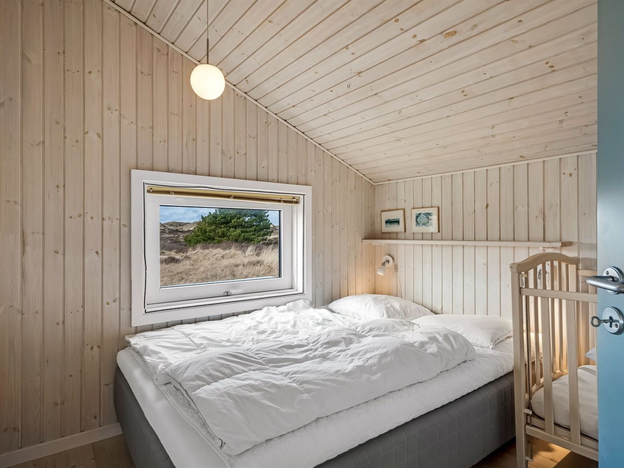 "Ferdine" - 1.5km from the sea - Binnen