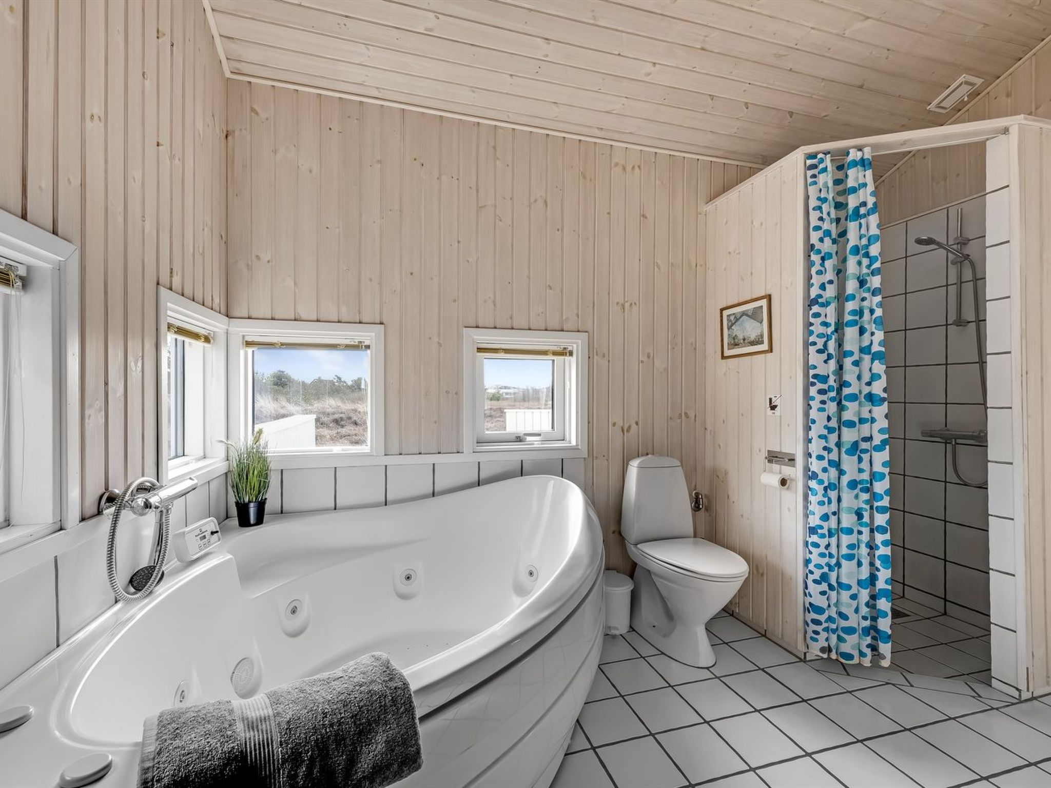"Ferdine" - 1.5km from the sea - Binnen