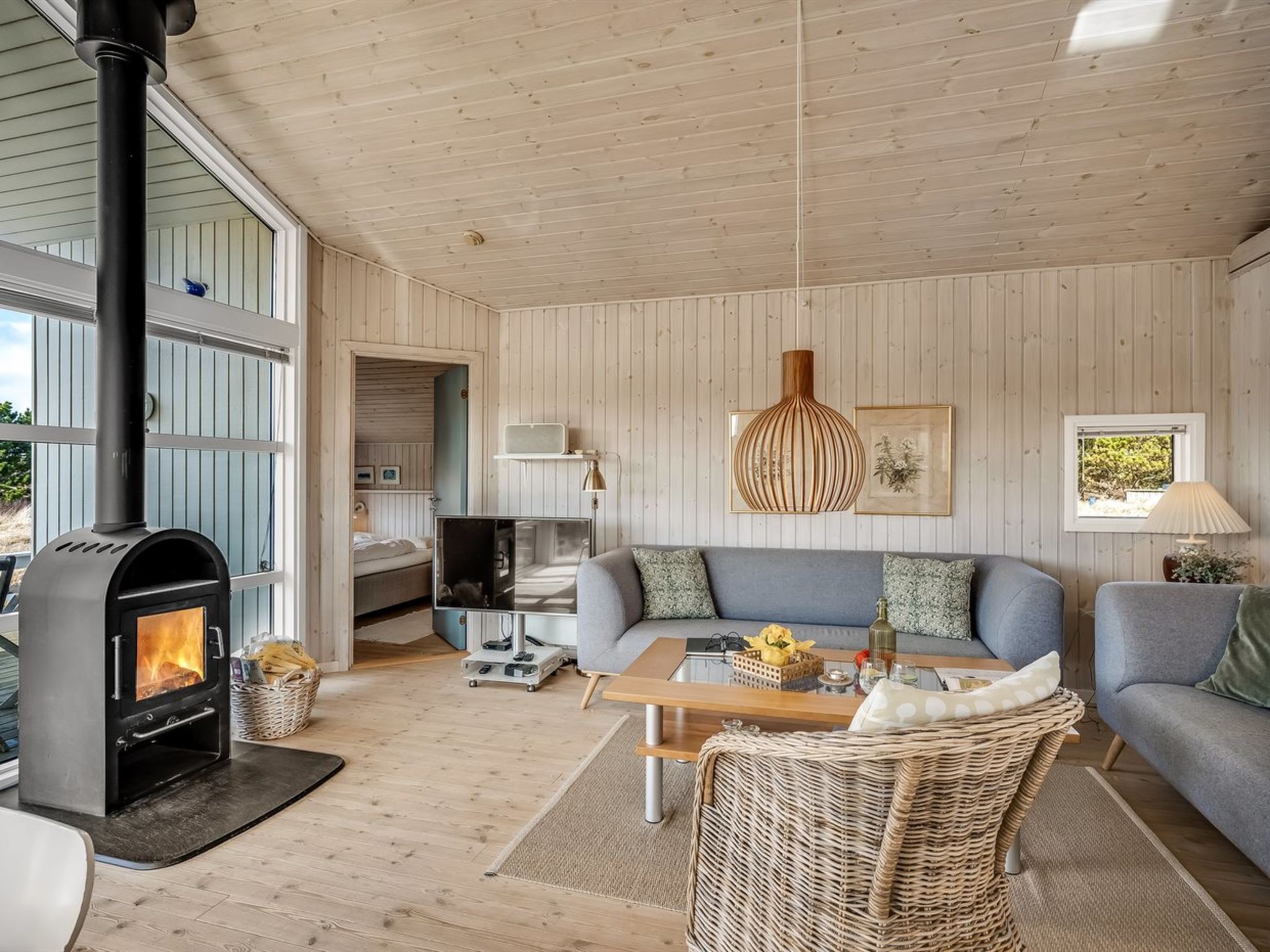 "Ferdine" - 1.5km from the sea - Binnen