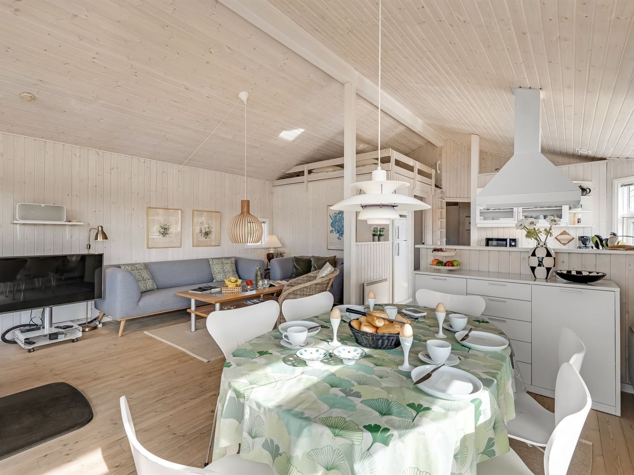 "Ferdine" - 1.5km from the sea - Binnen