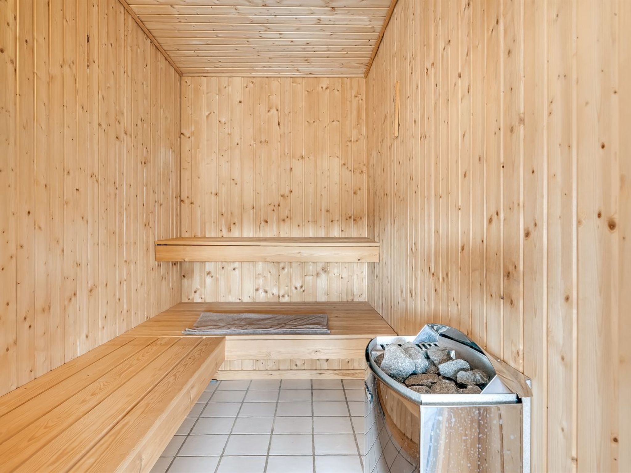 "Ferdine" - 1.5km from the sea - Binnen