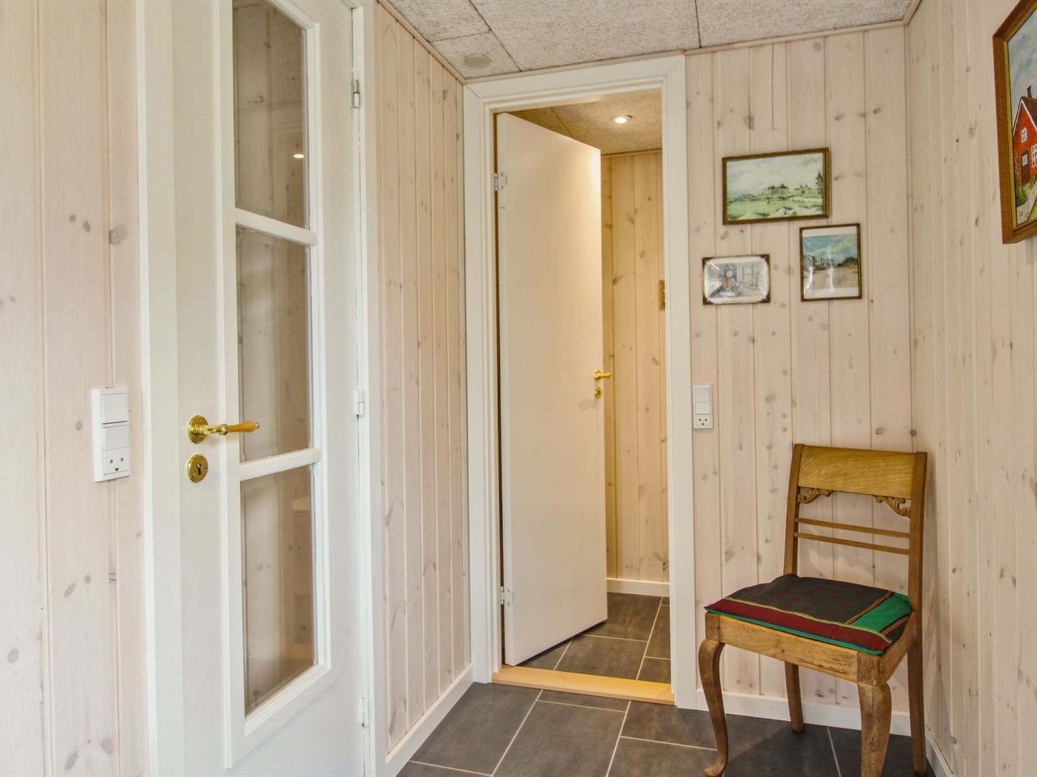 "Nielsine" - 1.5km from the sea - Binnen
