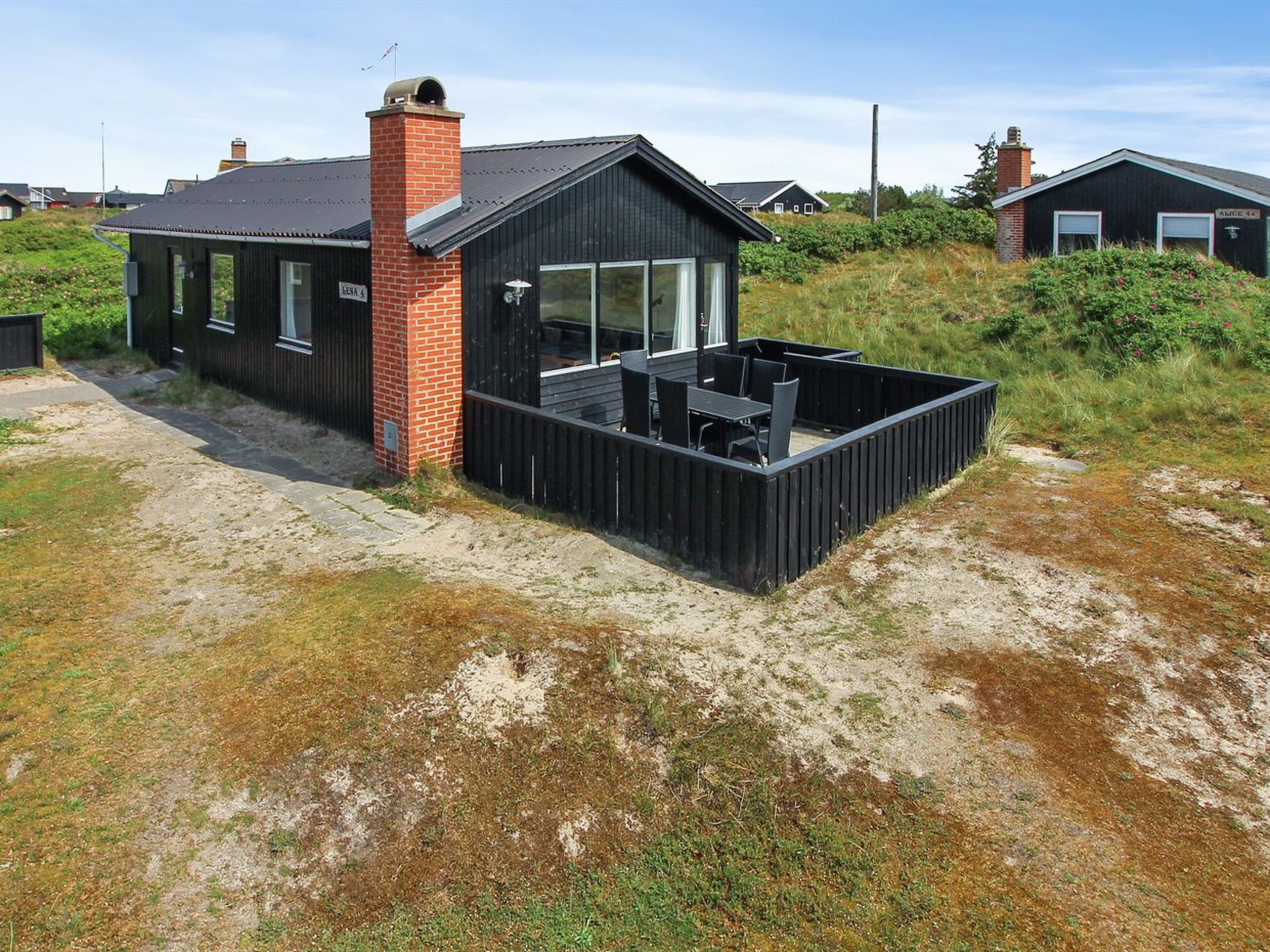 "Terhi" - 200m from the sea - Buiten