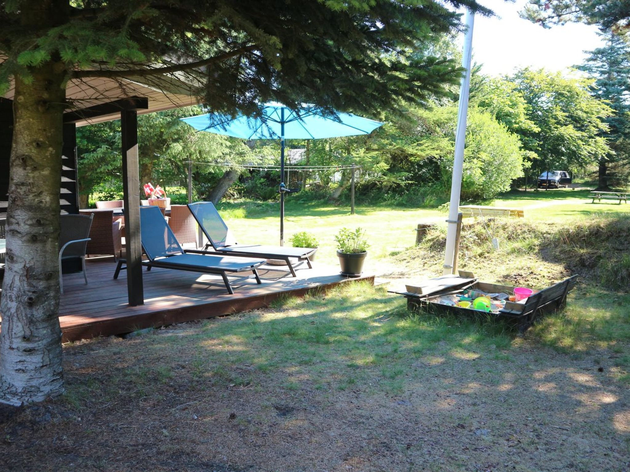 "France" - 1.1km from the sea