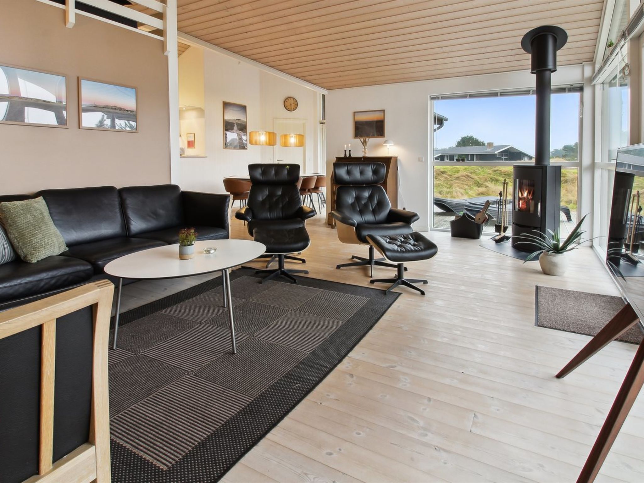 "Tiane" - 800m from the sea - Binnen