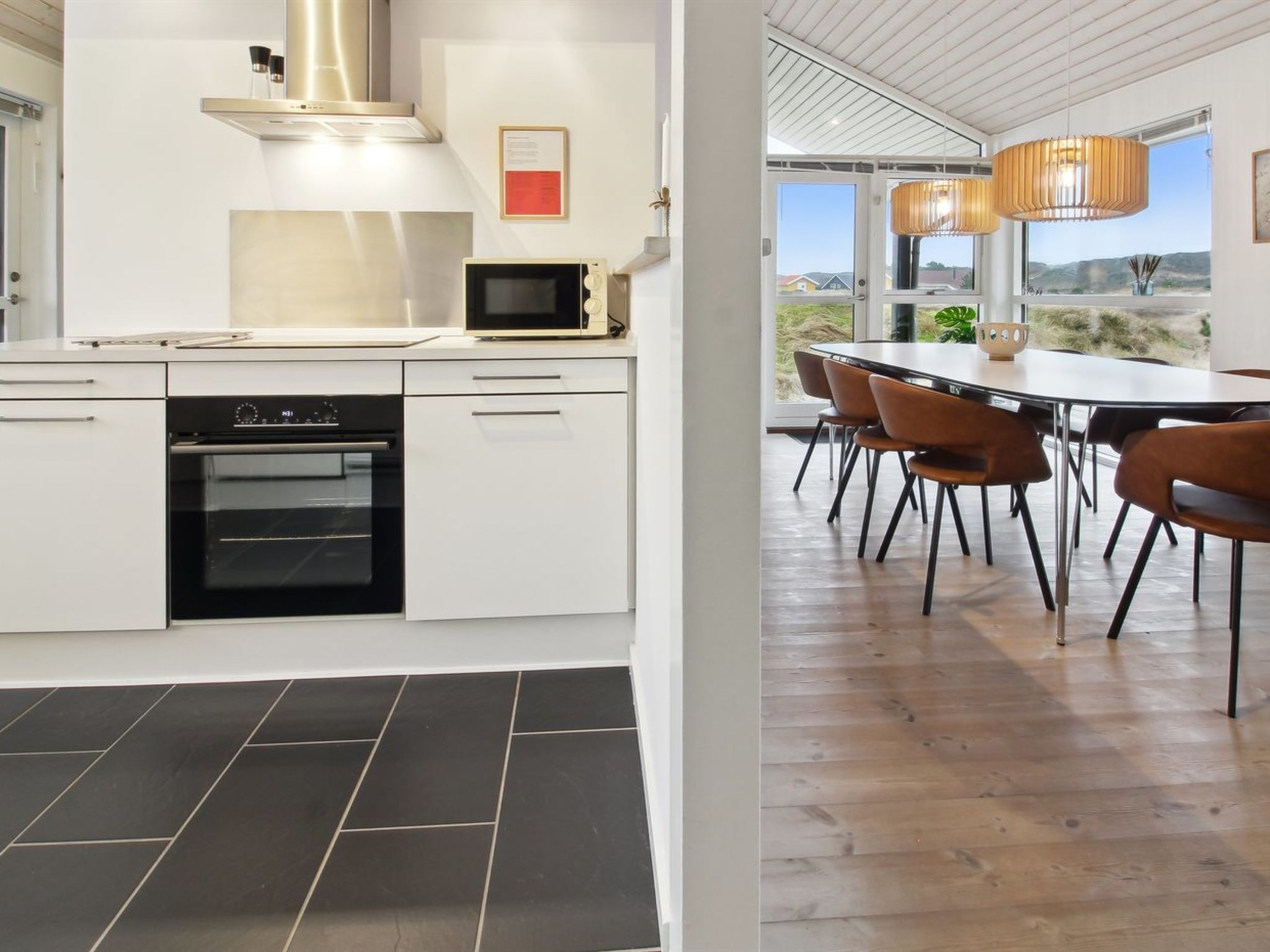 "Tiane" - 800m from the sea - Binnen