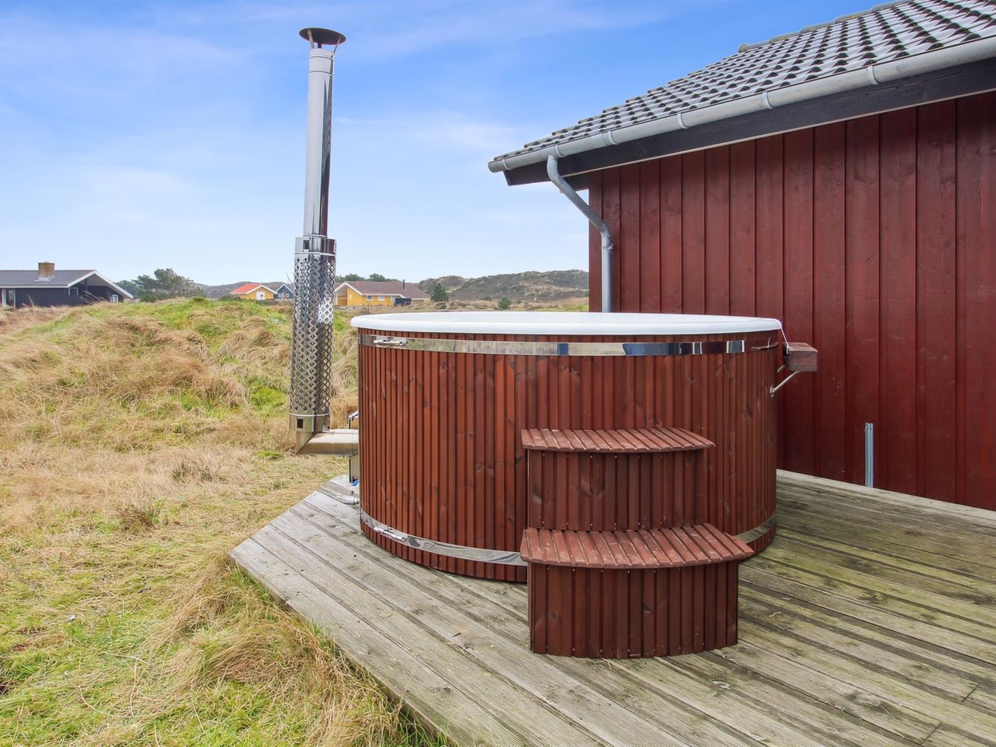 "Tiane" - 800m from the sea - Binnen