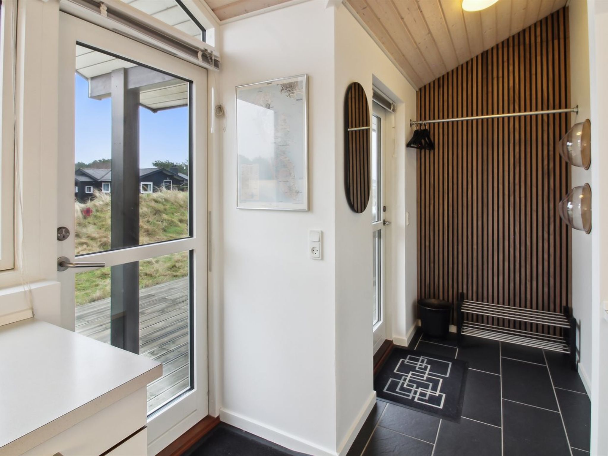 "Tiane" - 800m from the sea - Binnen