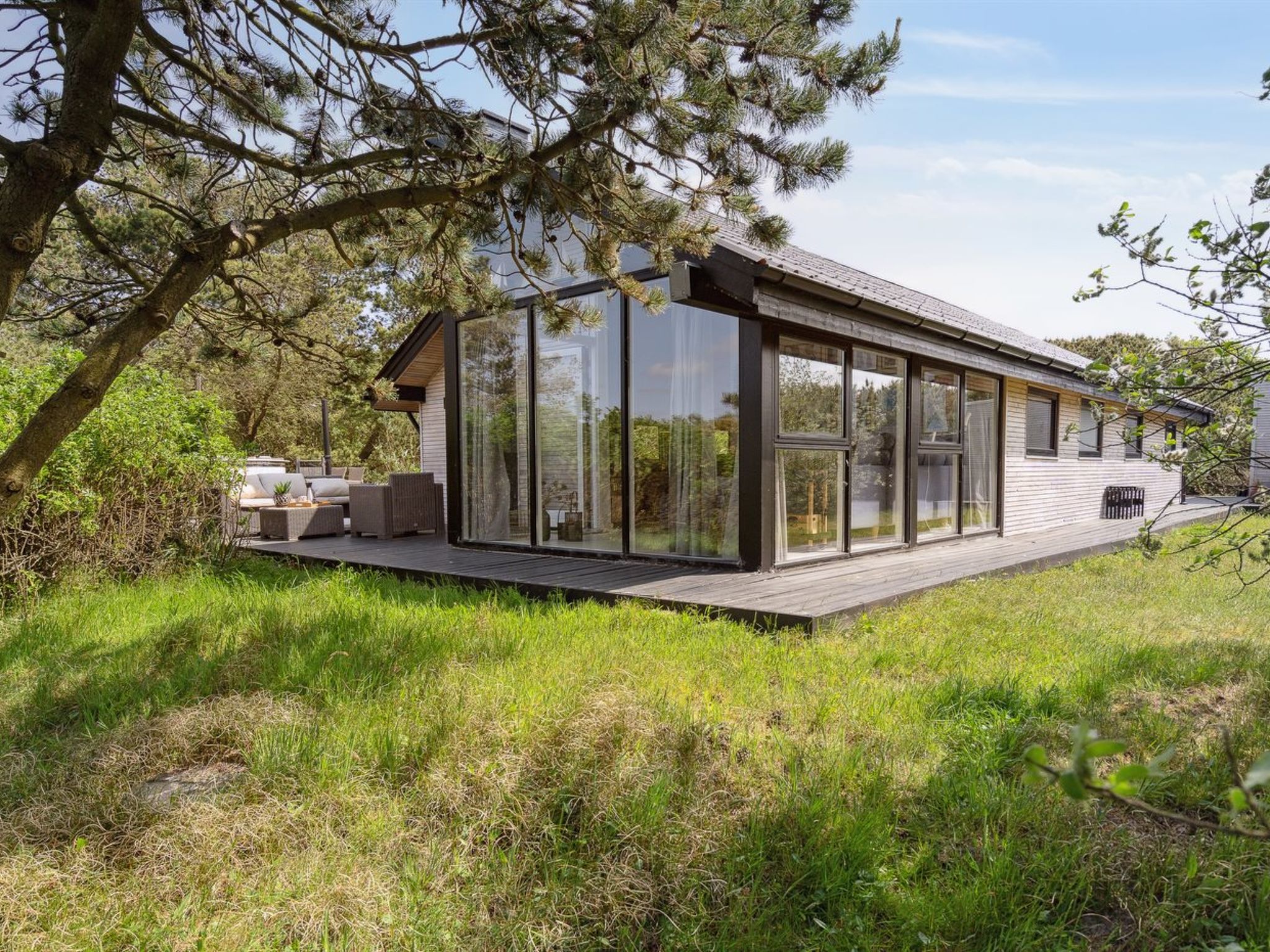 "Julie" - 1.5km from the sea-Buiten