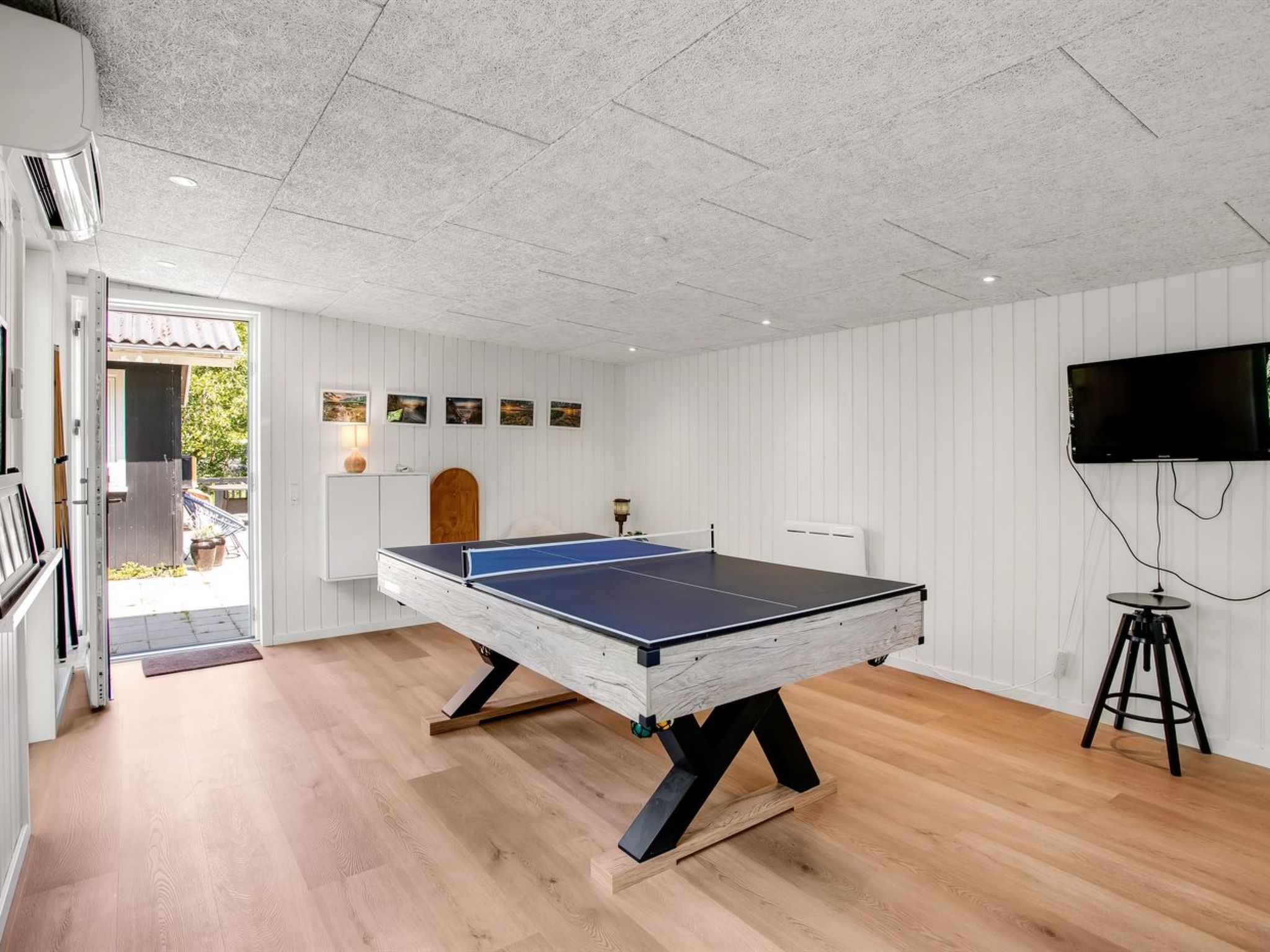 "Maik" - 1.5km from the sea - Binnen
