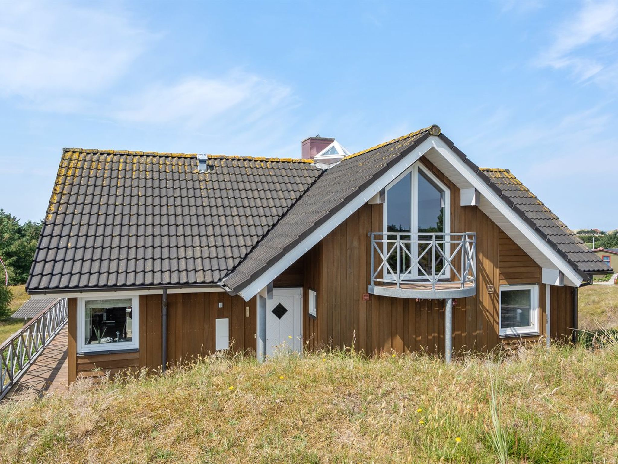 "Falk" - 500m from the sea