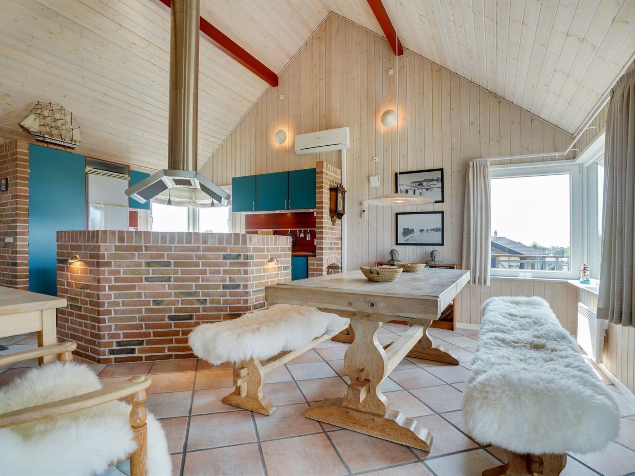 "Falk" - 500m from the sea-Dedans