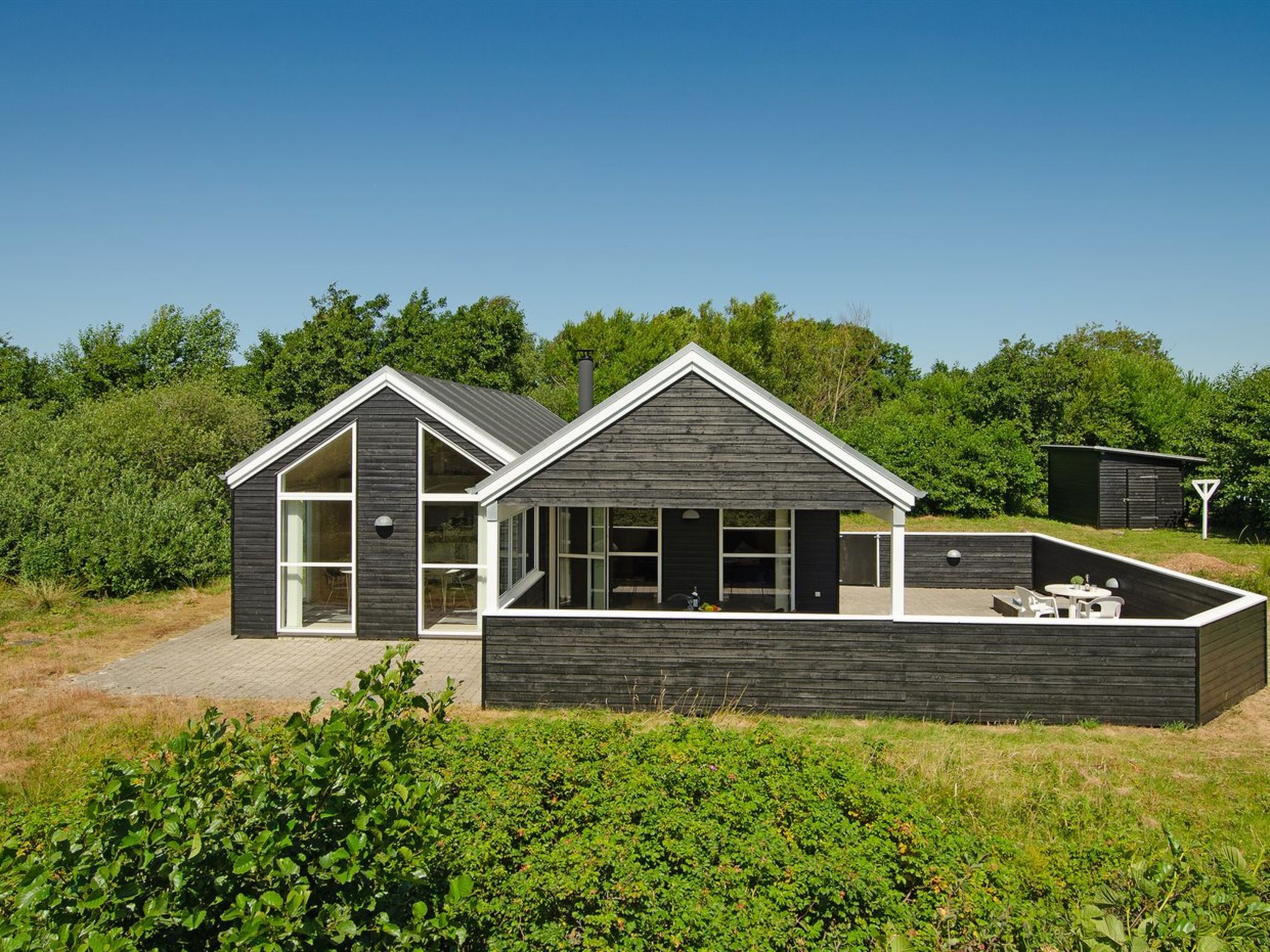 "Erich" - 1.8km from the sea