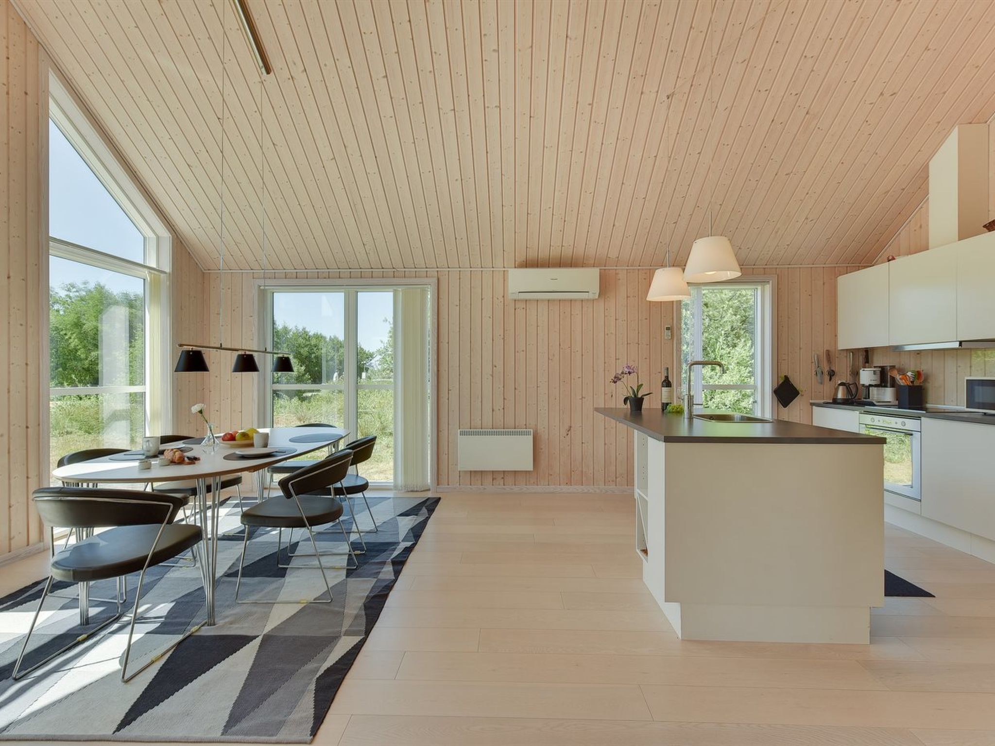 "Erich" - 1.8km from the sea