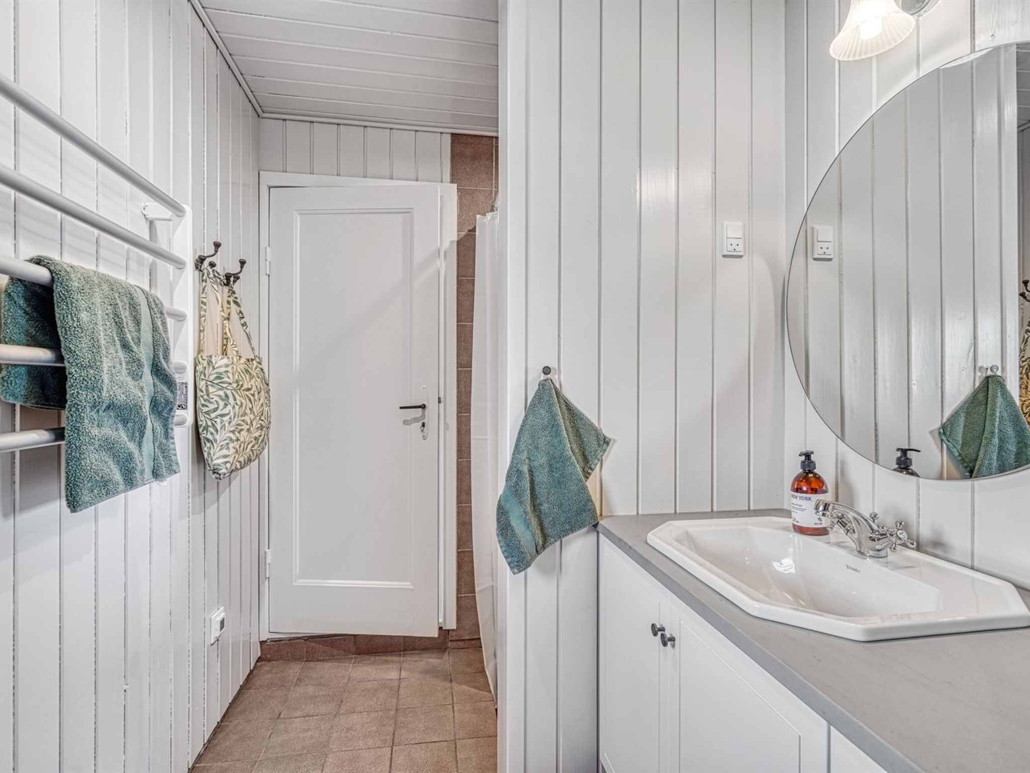 "Sten" - 100m from the sea - Binnen