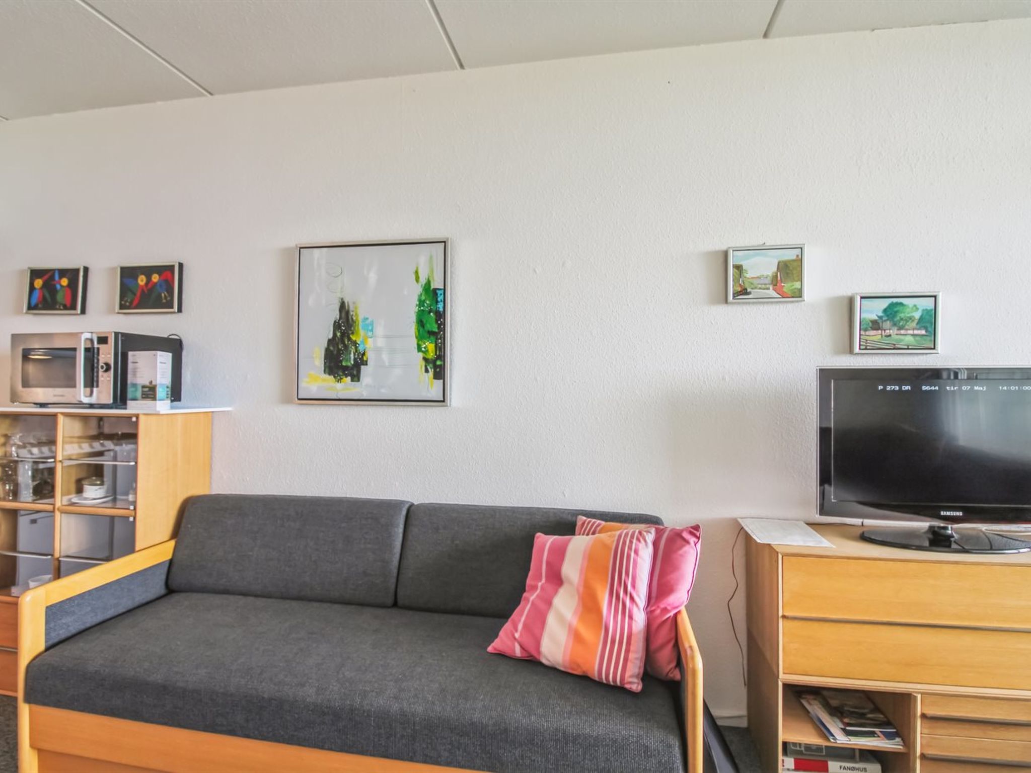 "Anette" - 50m from the sea-Binnen