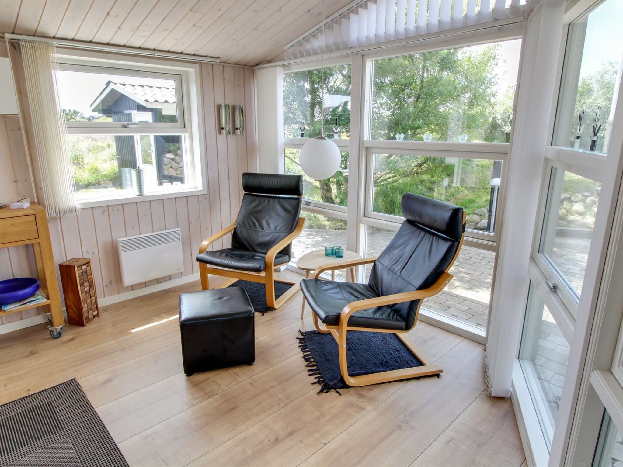"Aatos" - 500m from the sea - Binnen