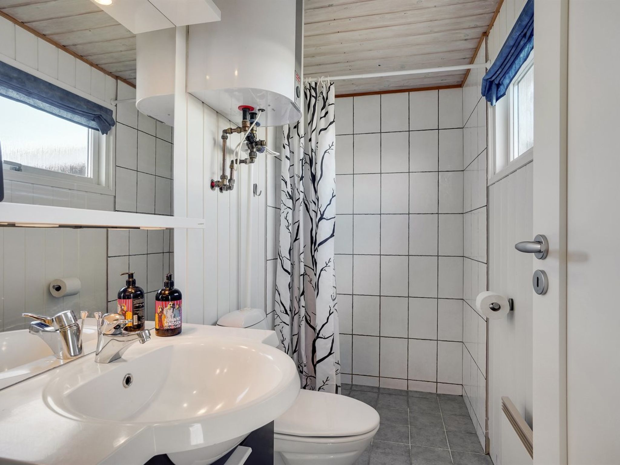 "Faxi" - 100m from the sea - Drinnen