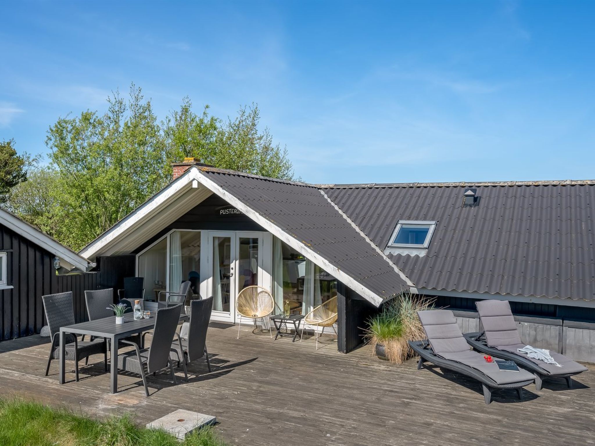 "Maxie" - 1.2km from the sea — Terrace (3 of 23)