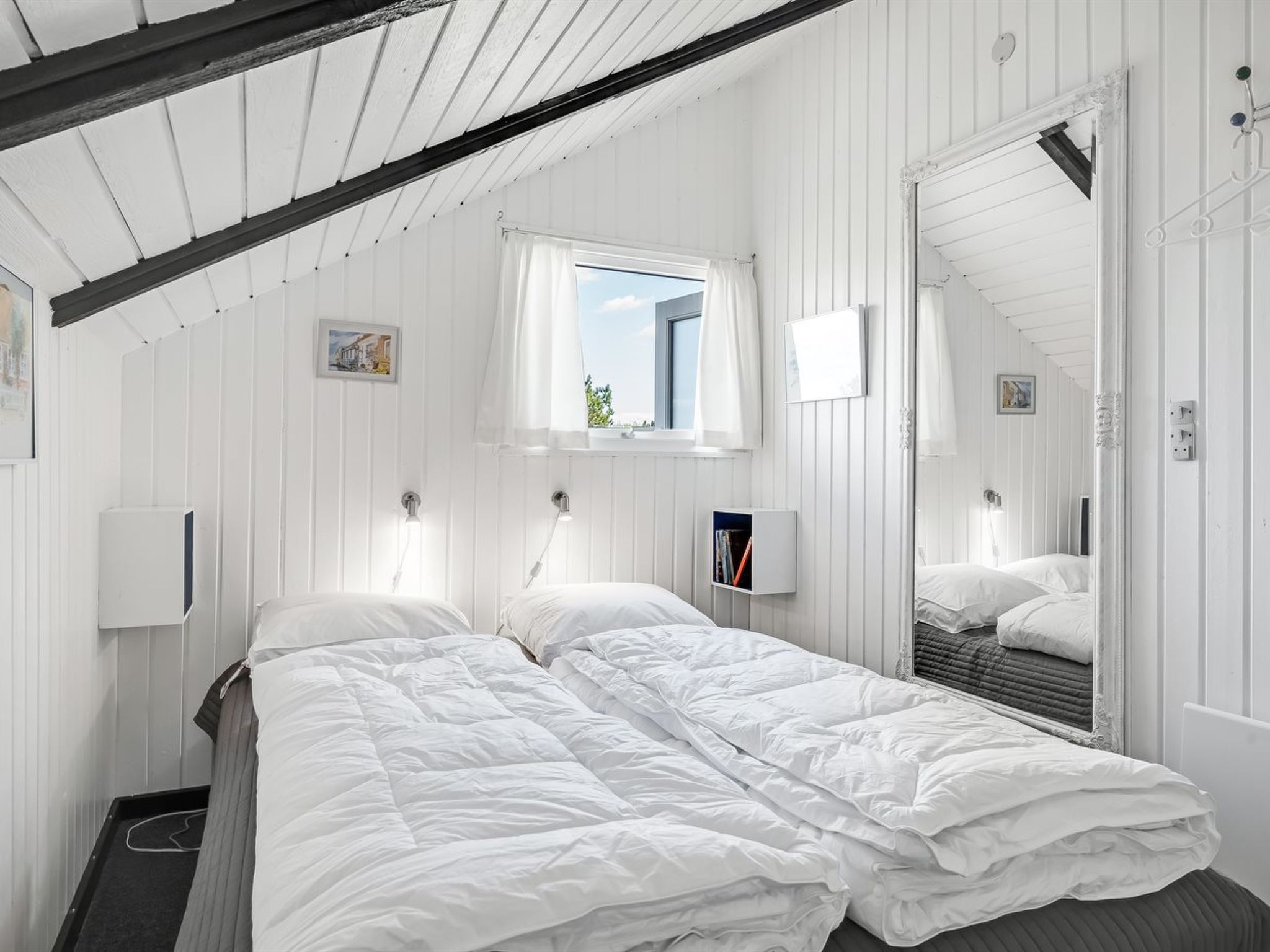 "Maxie" - 1.2km from the sea - Binnen