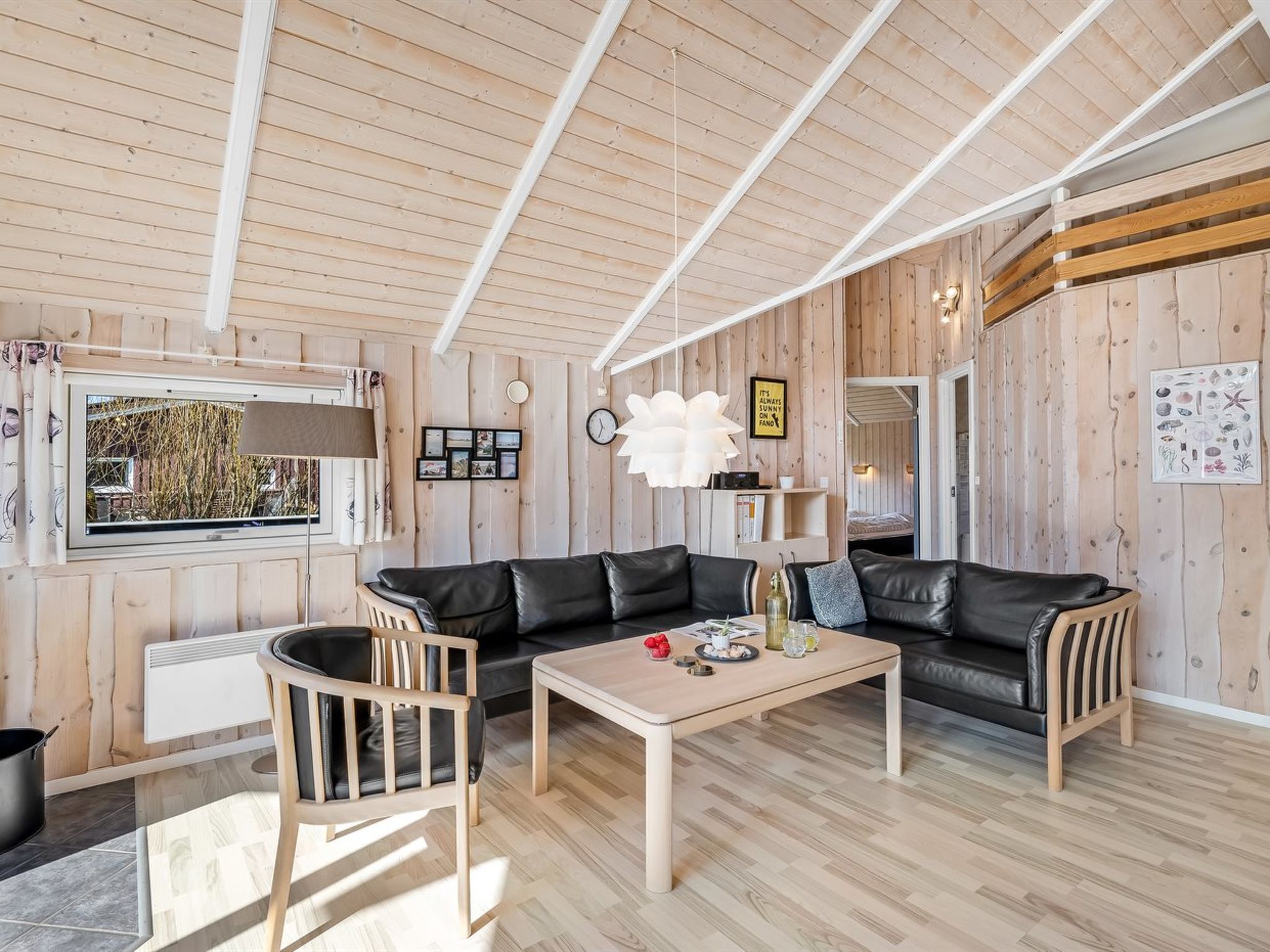 "Germaine" - 1.2km from the sea