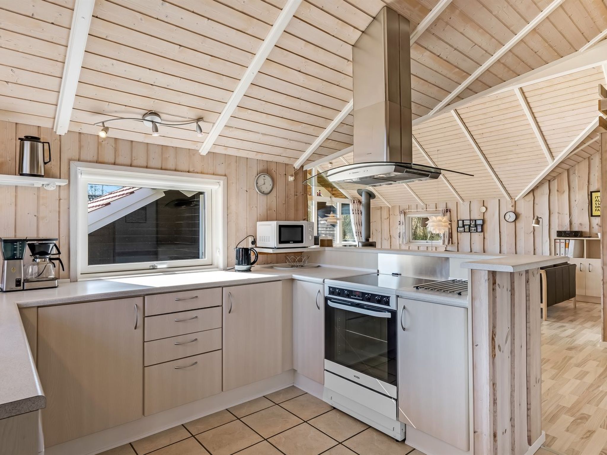 "Germaine" - 1.2km from the sea - Binnen