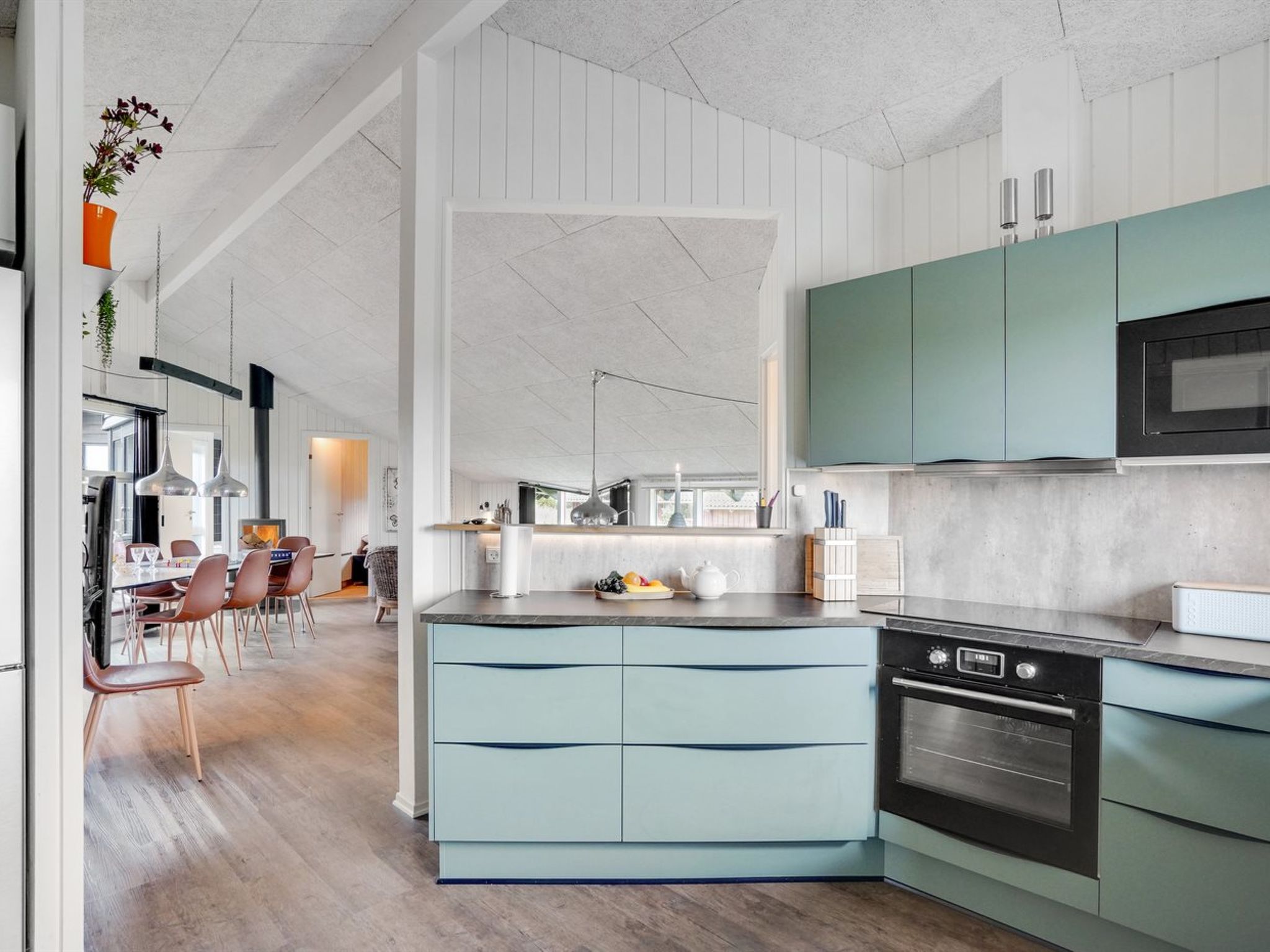 "Emund" - 900m from the sea-Binnen