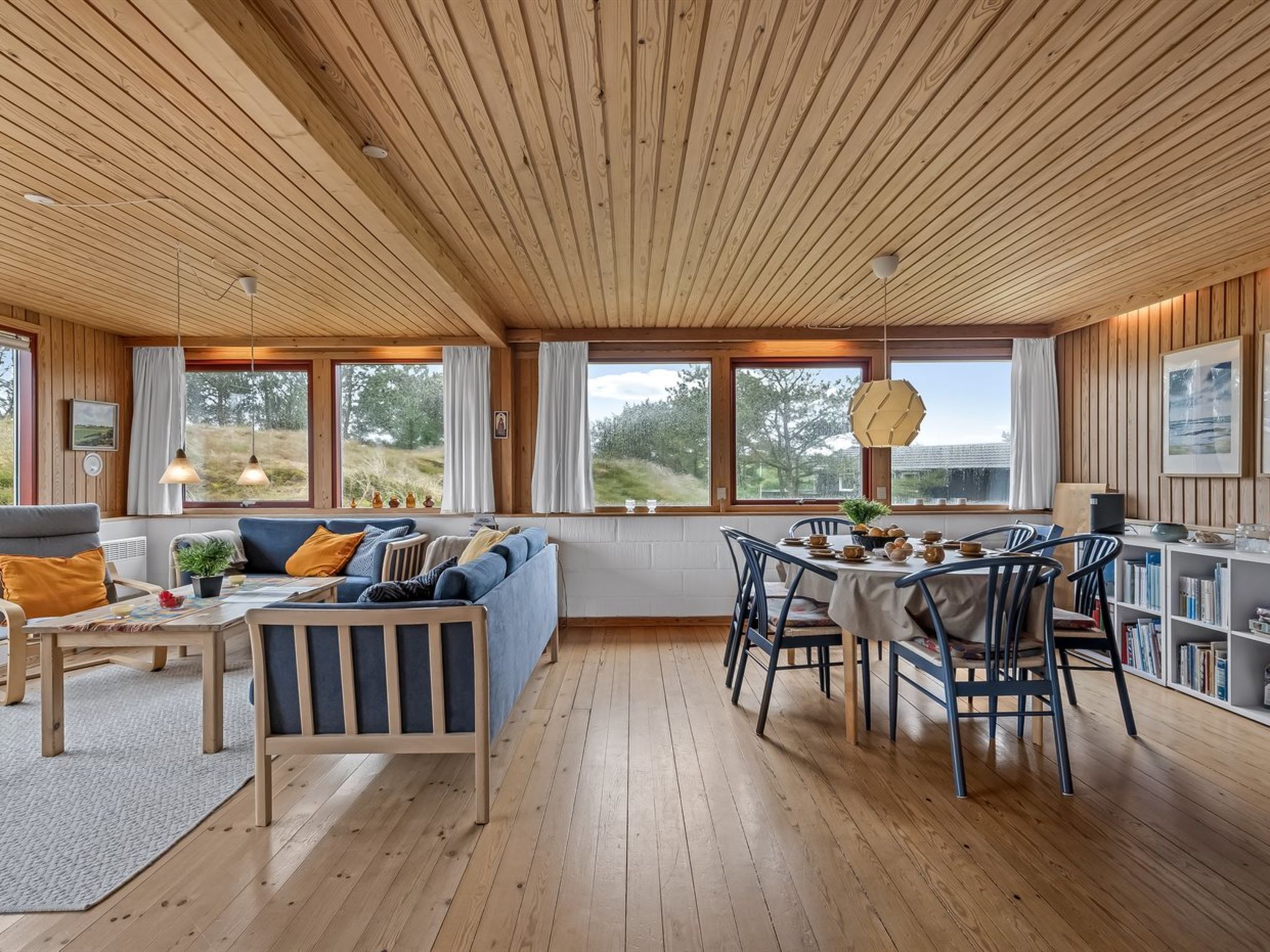 "Sweni" - 800m from the sea - Binnen