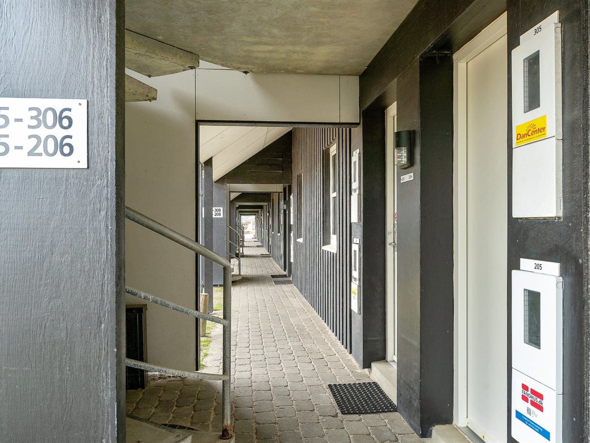 "Iliane" - 100m from the sea - Buiten