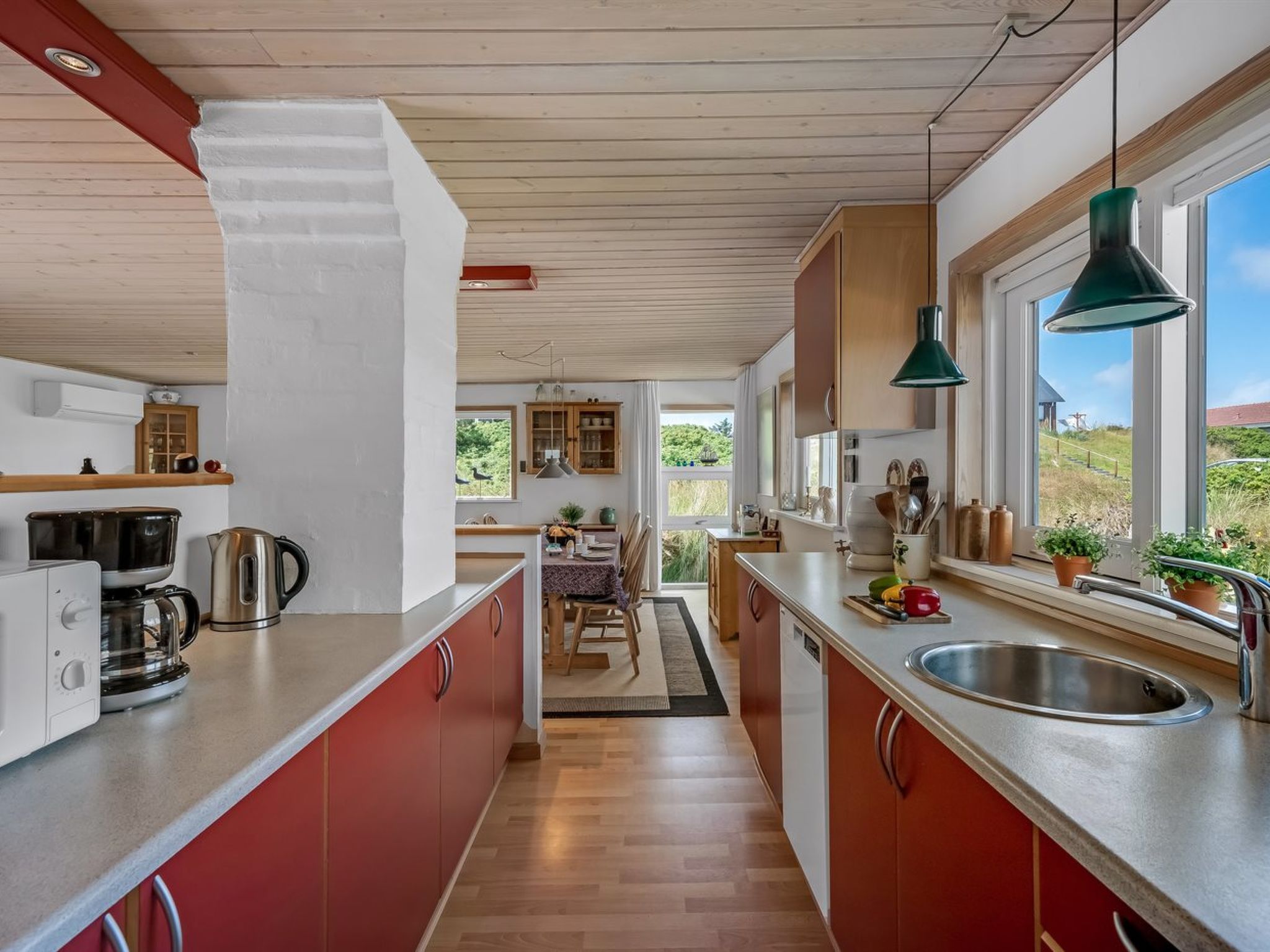 "Tedora" - 300m from the sea - Binnen