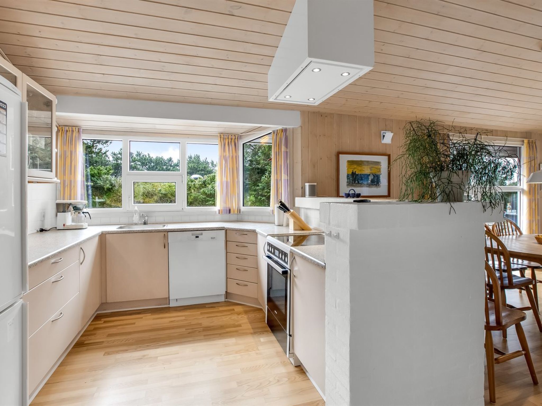 "Tineke" - 800m from the sea - Binnen