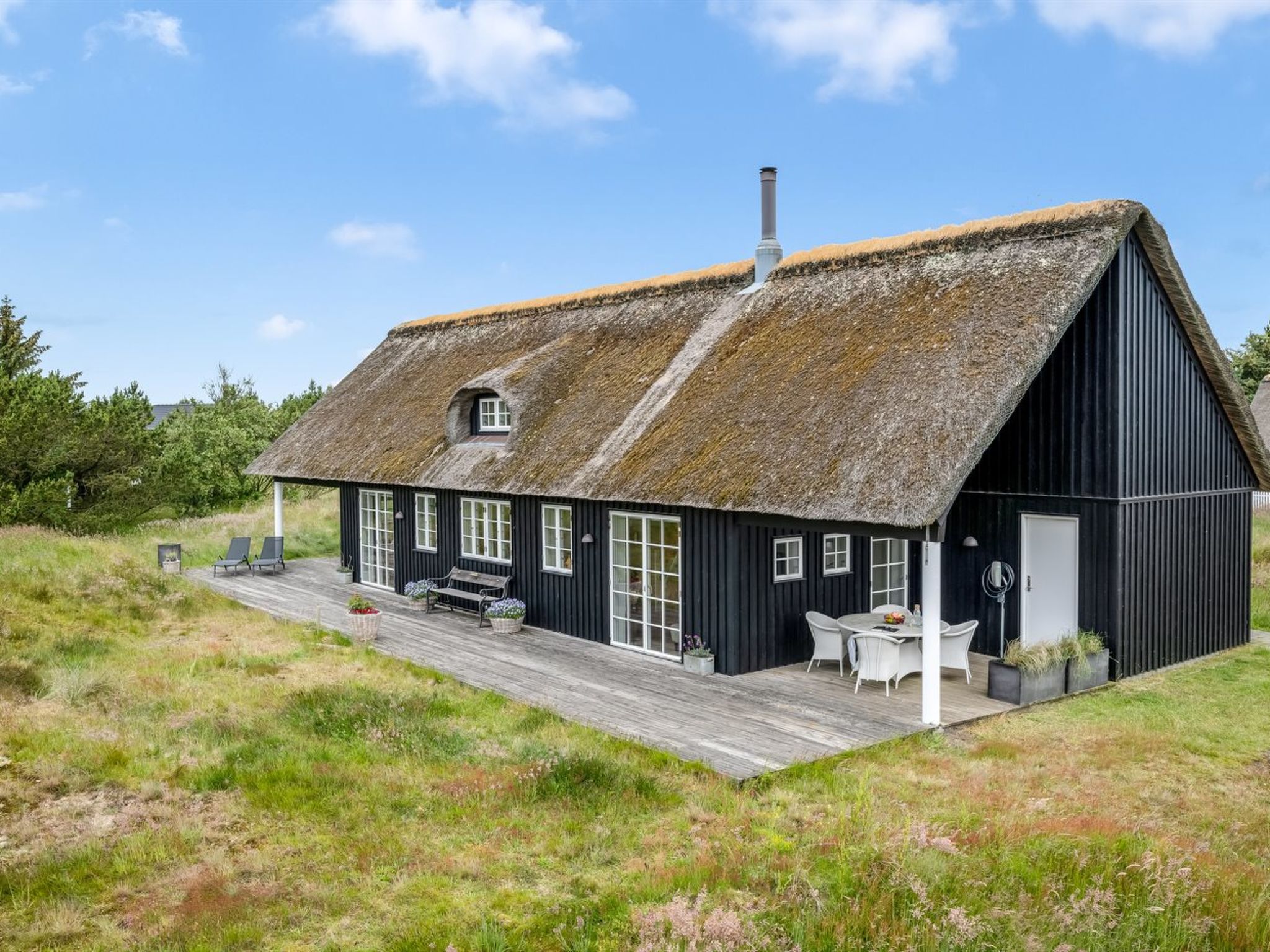 "Helmi" - 1.5km from the sea - Buiten