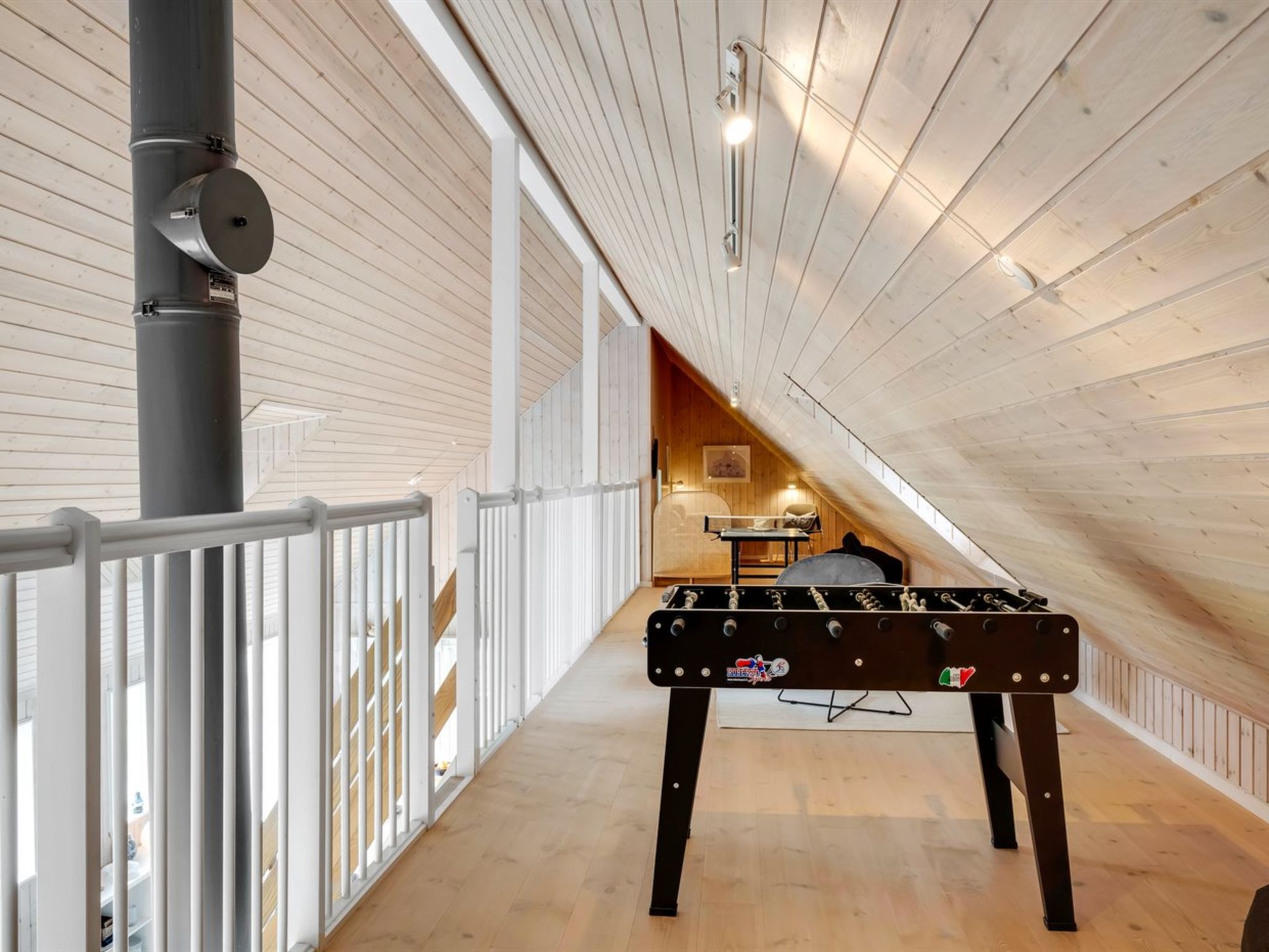 "Helmi" - 1.5km from the sea - Binnen