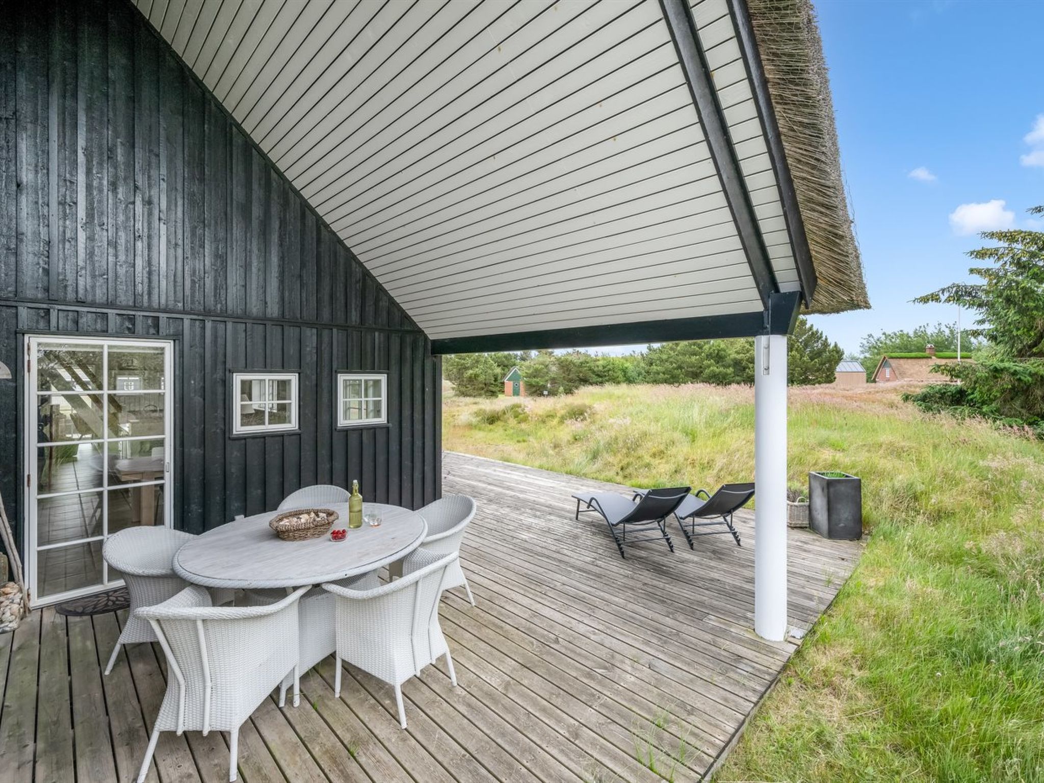 "Helmi" - 1.5km from the sea - Buiten
