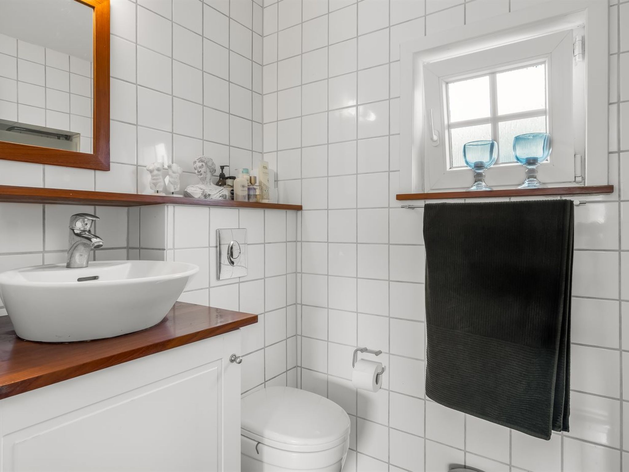 "Reika" - 500m from the sea - Binnen