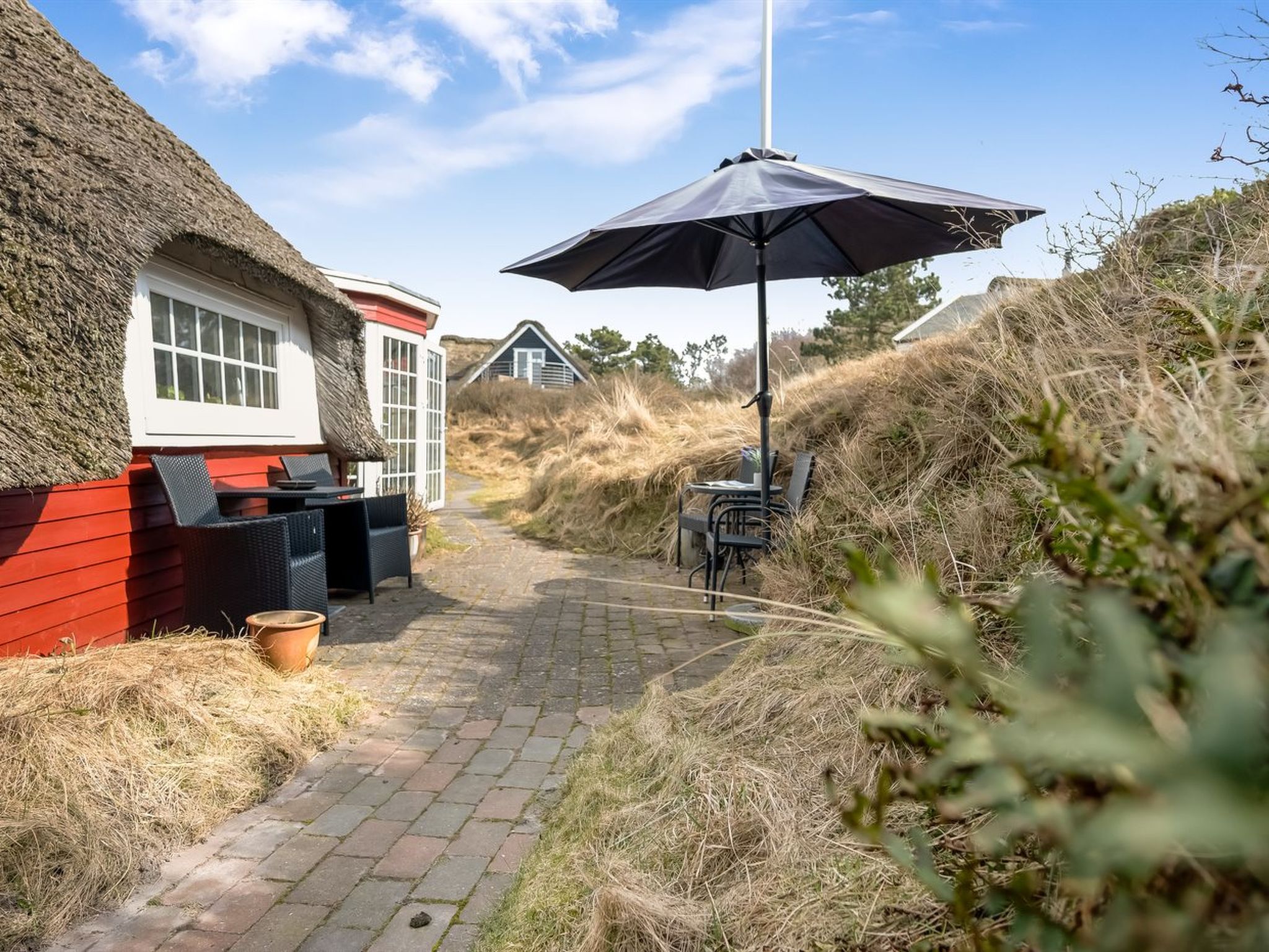 "Reika" - 500m from the sea - Buiten