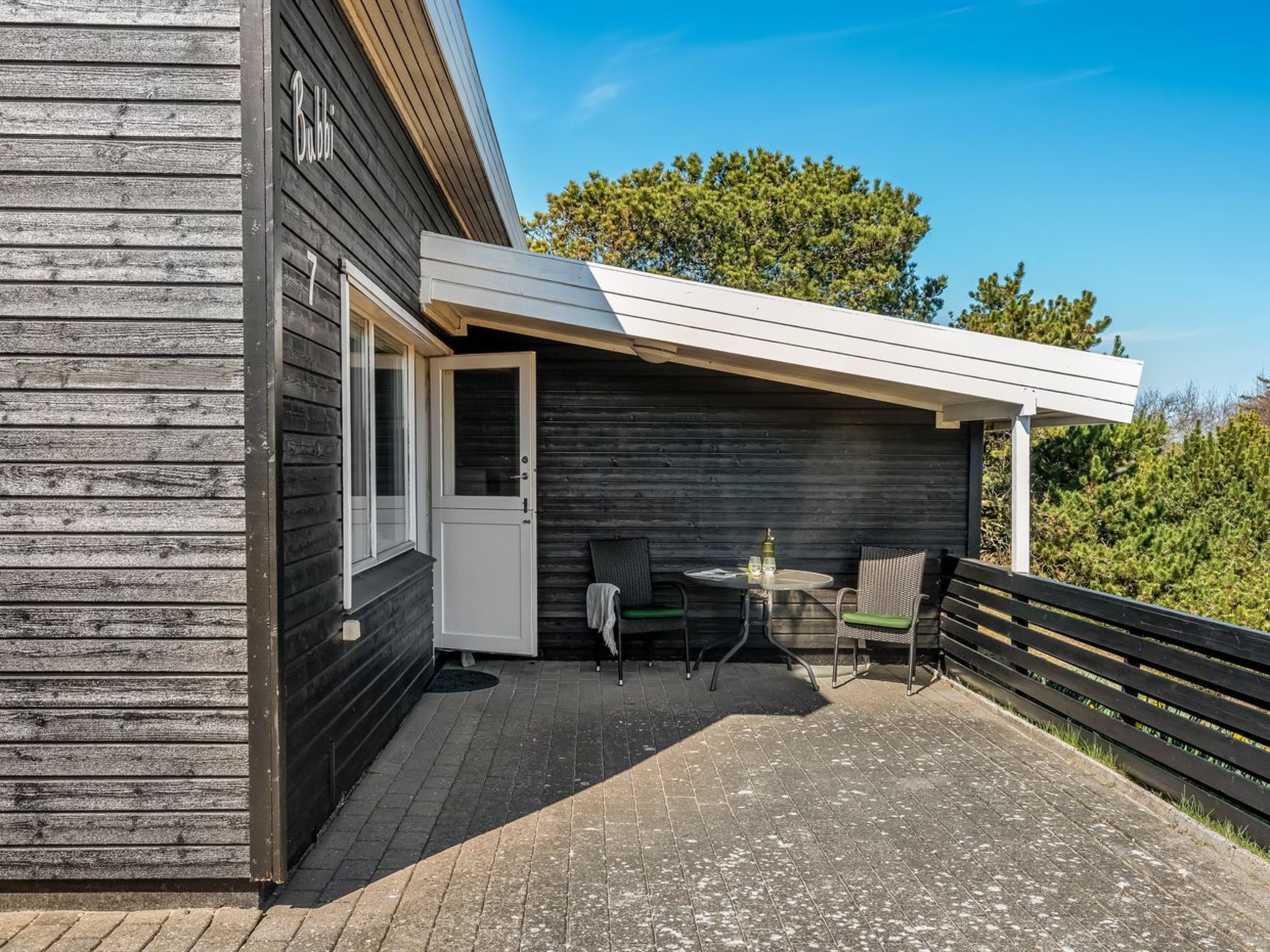 "Aiden" - 650m from the sea - Buiten
