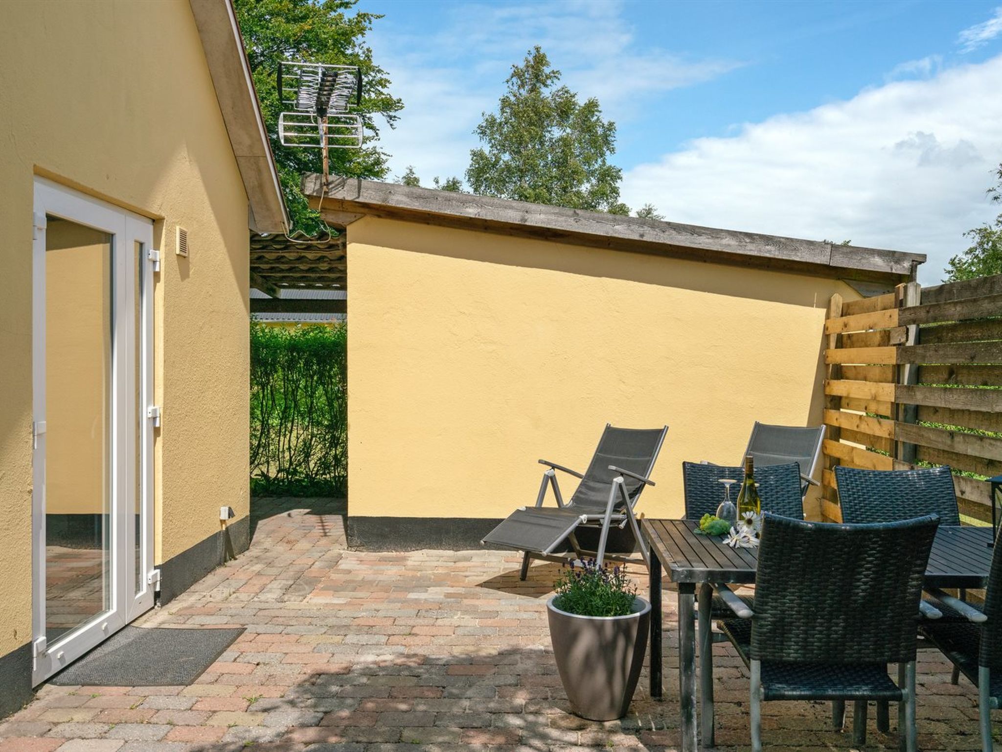 "Øthi" — Terrace (3 of 40)