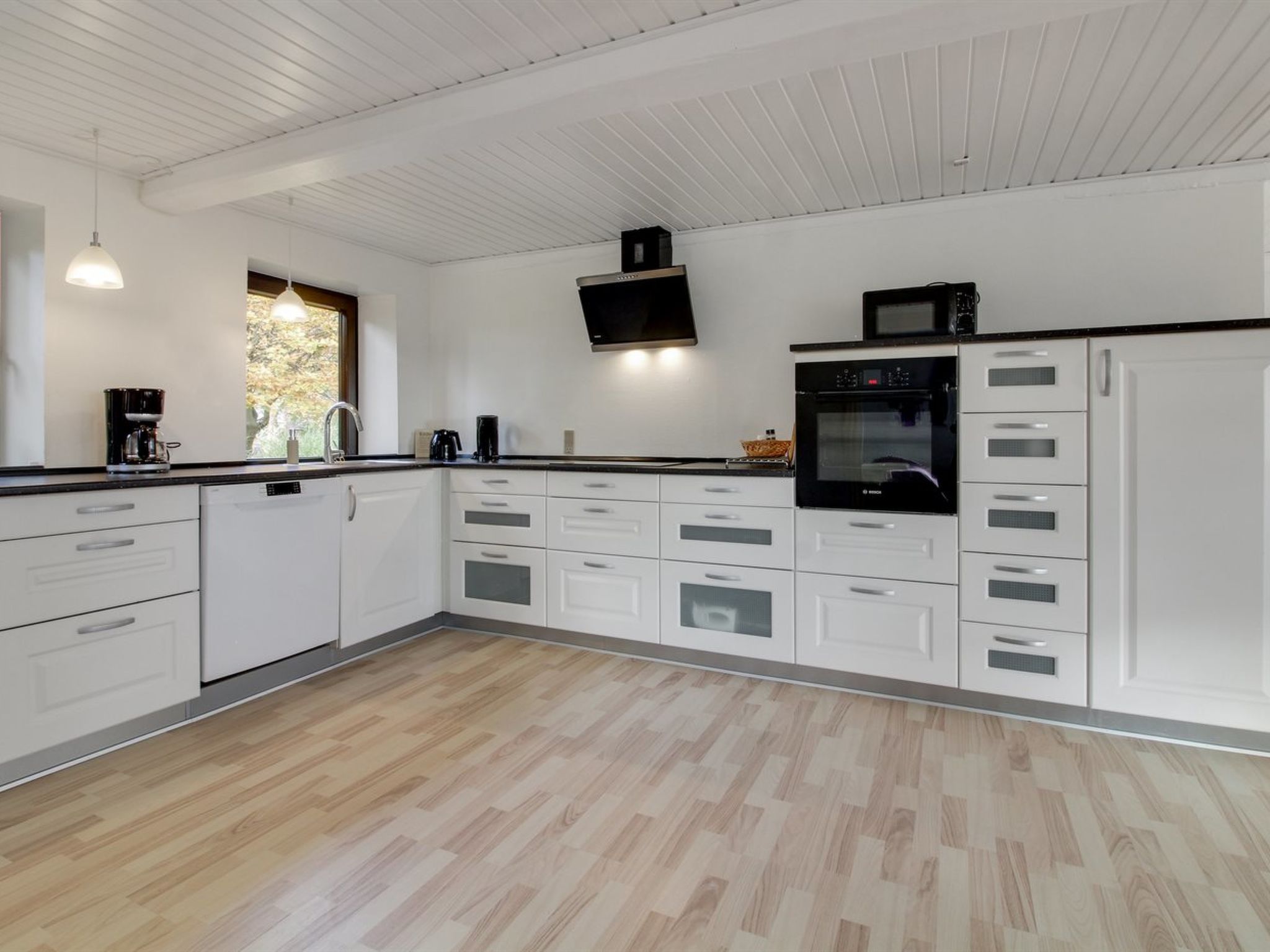 "Lokke" - 19km from the sea - Binnen