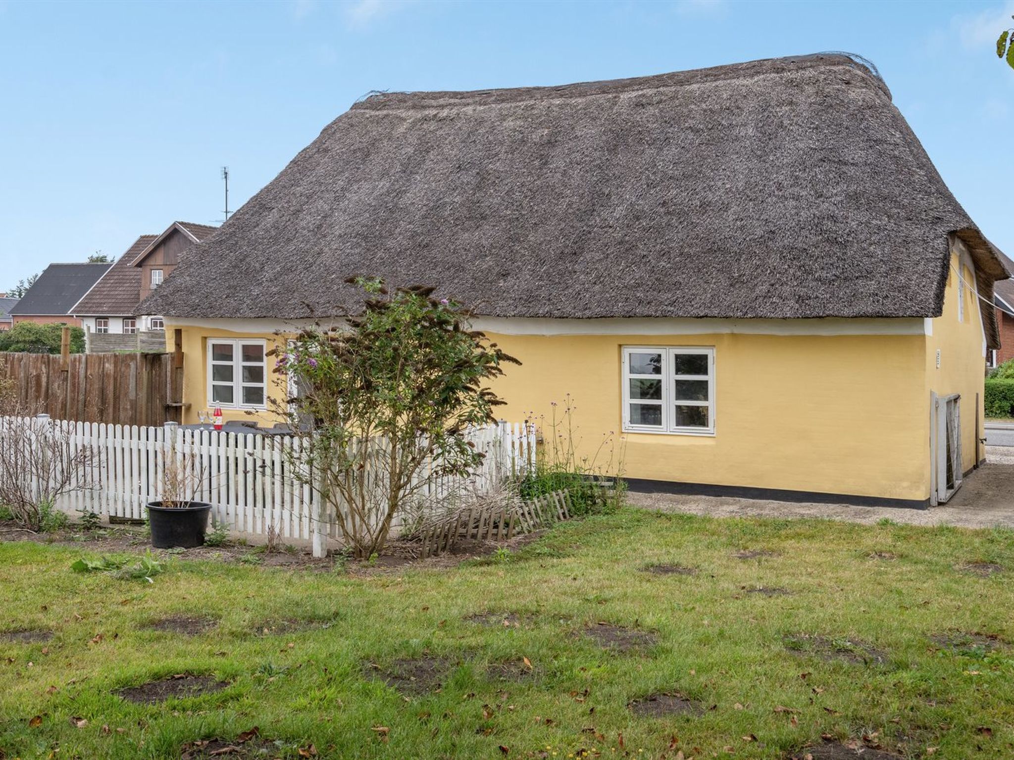 "Miko" - 19km from the sea - Buiten