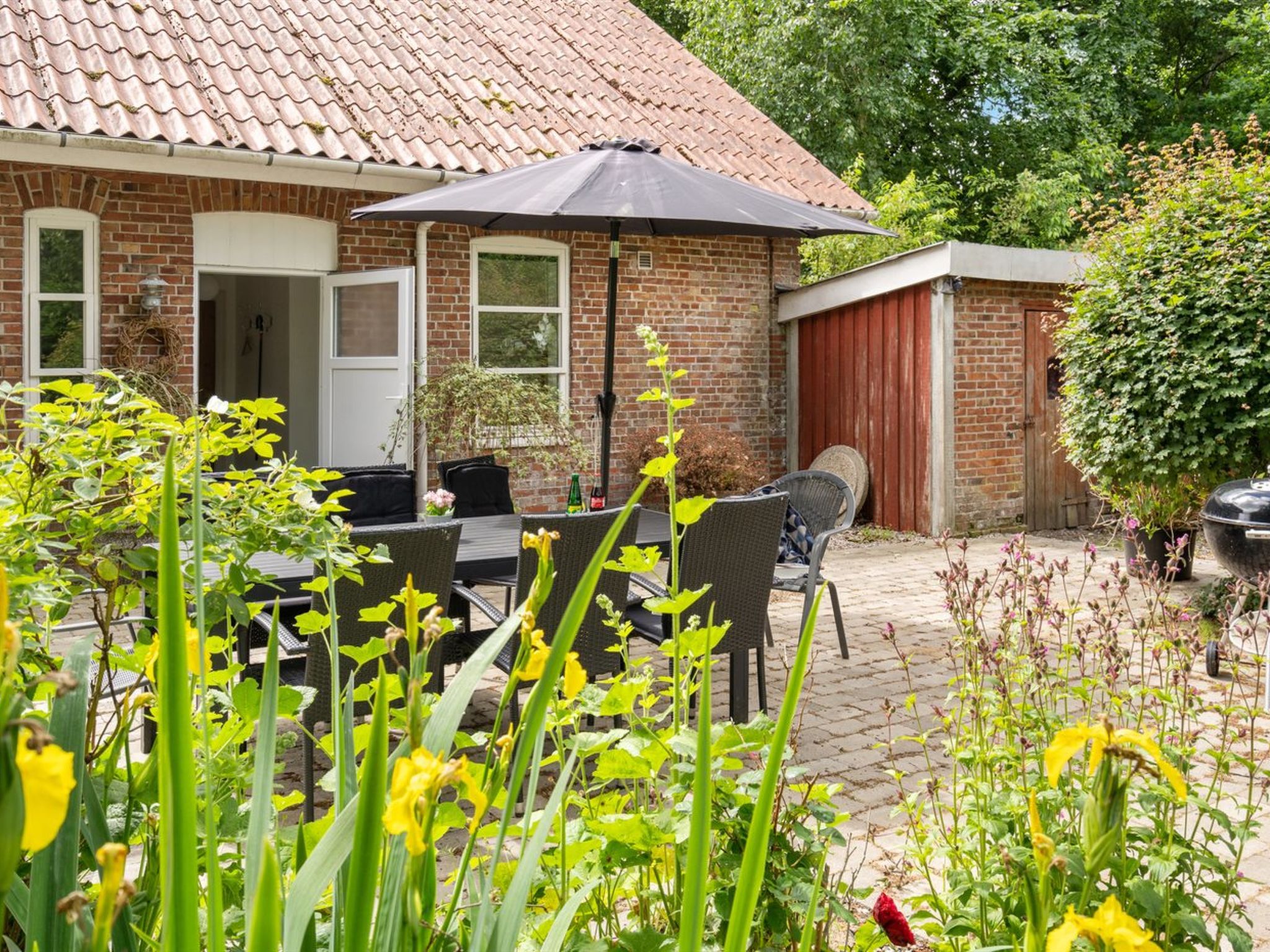 "Jonni" - 15km from the sea - Binnen